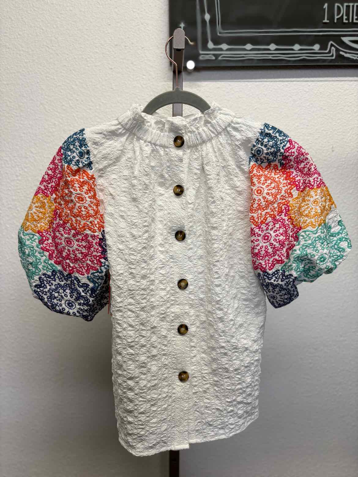 THML Size XS white/multi embroidered slv. Top