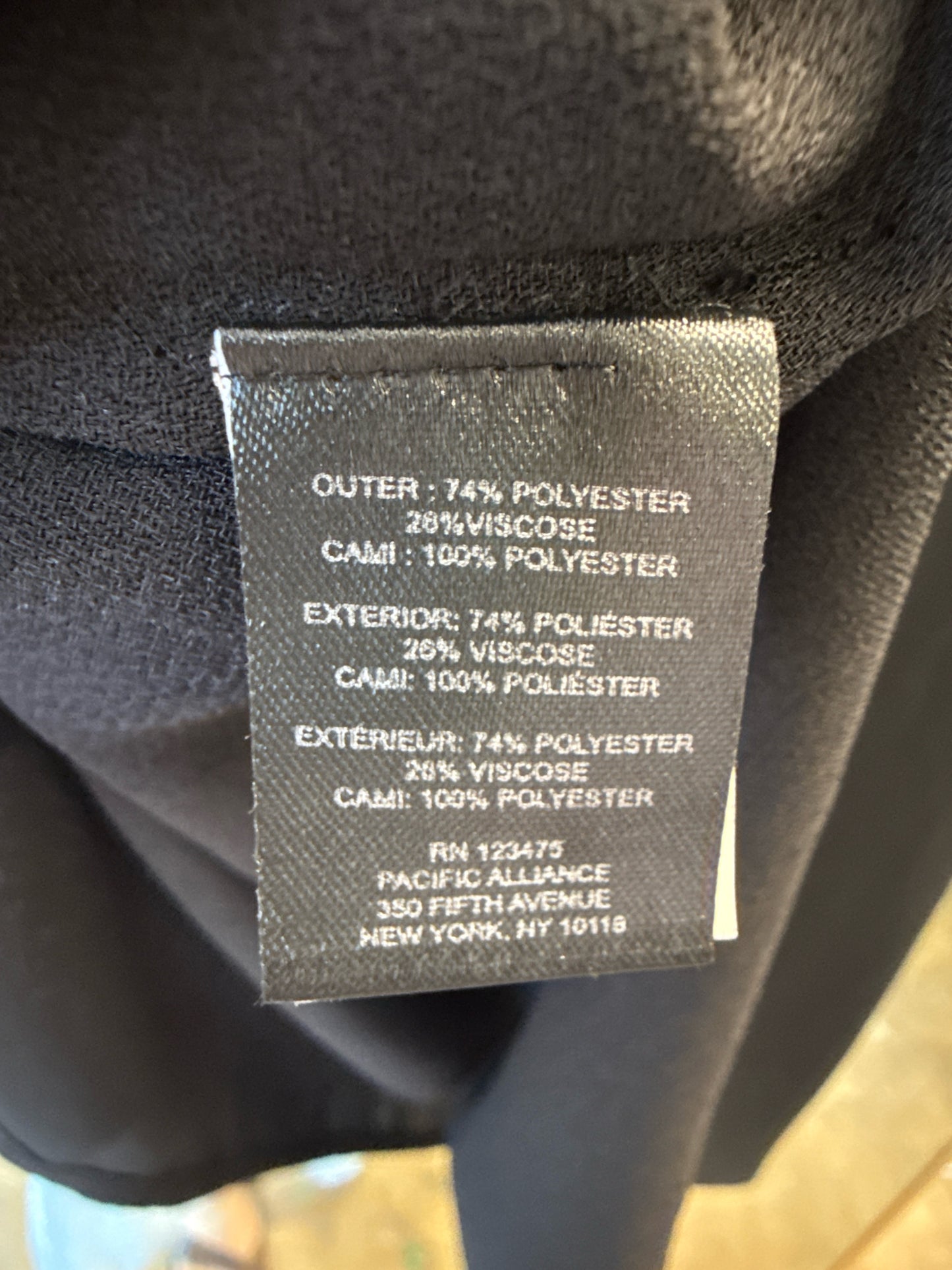 TAHARI Size XL Black Top