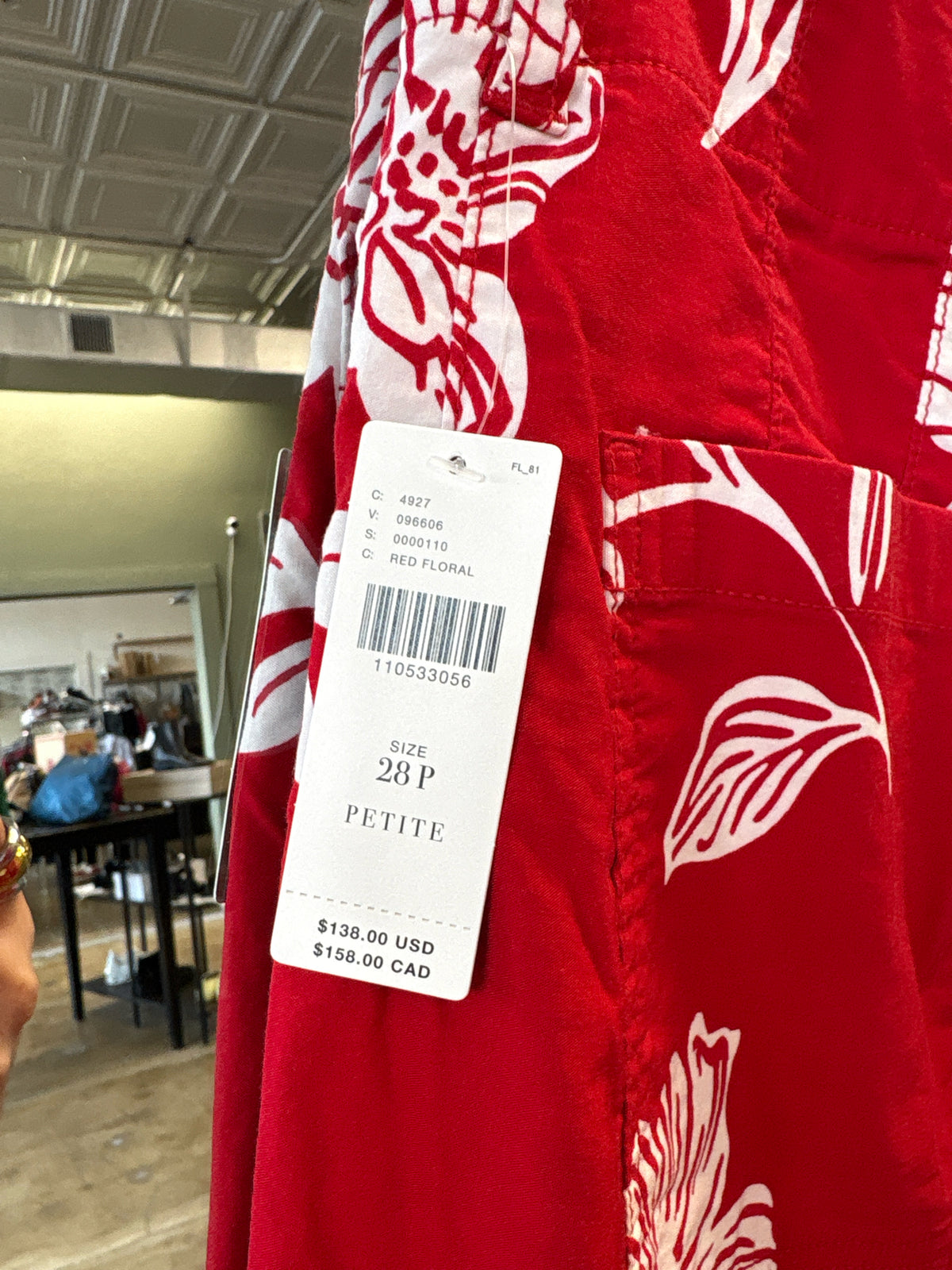 Maeve Size 28 Red/White Floral Pants