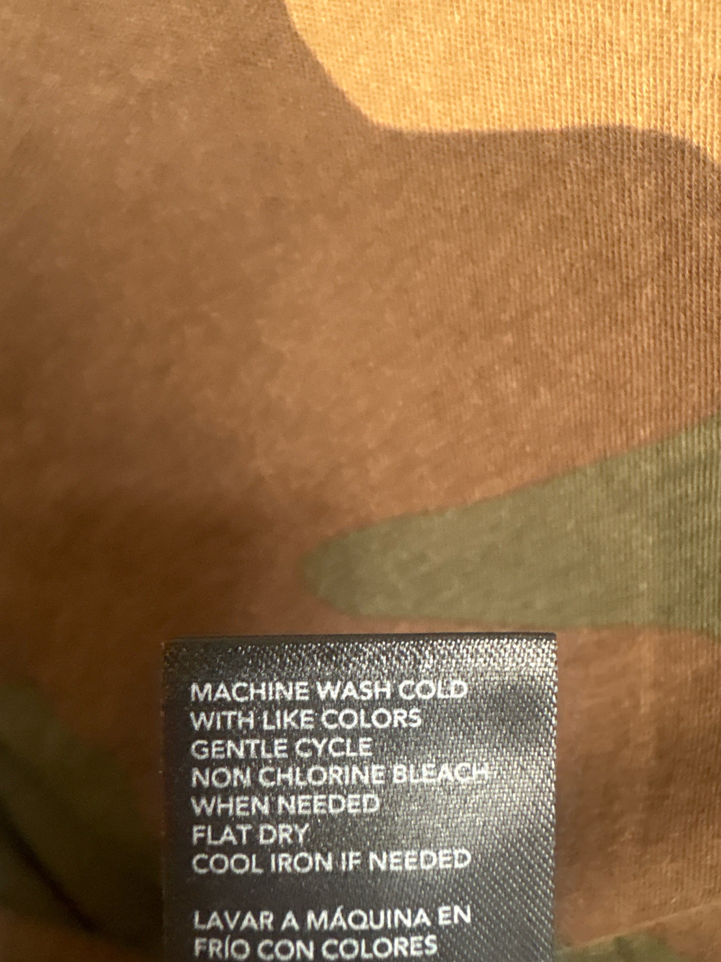 GOOD AMERICAN Size M Camo Top