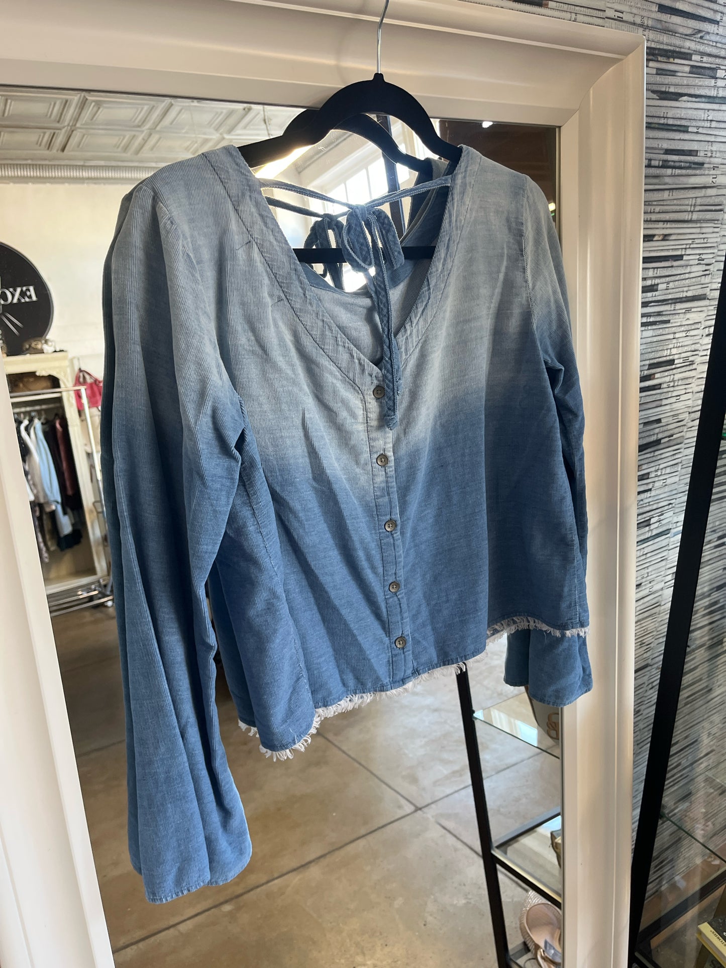 Cloth & Stone Size S Denim Ombre Top
