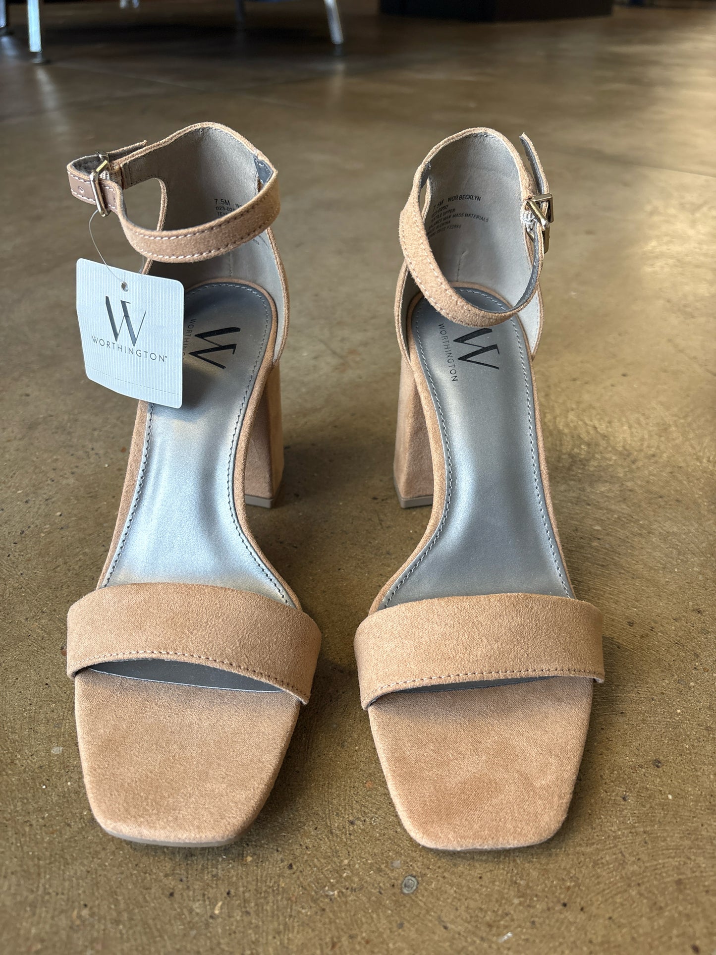 Worthington Shoe Size 7.5 Heels