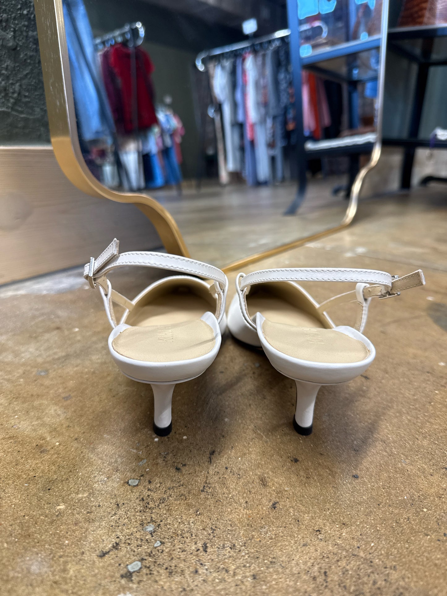 Kiki Price Shoe Size 38.5 White Heels