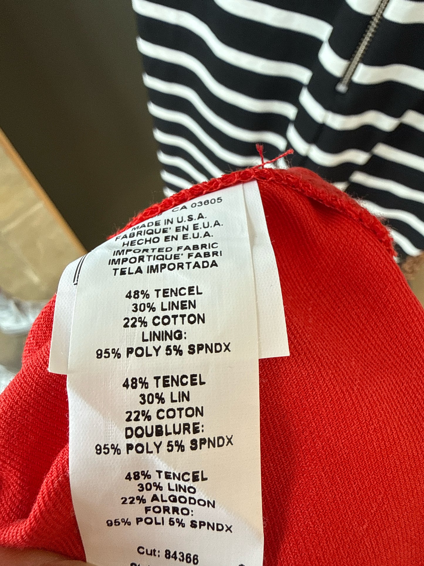 Karen Kane Size M Red Shorts