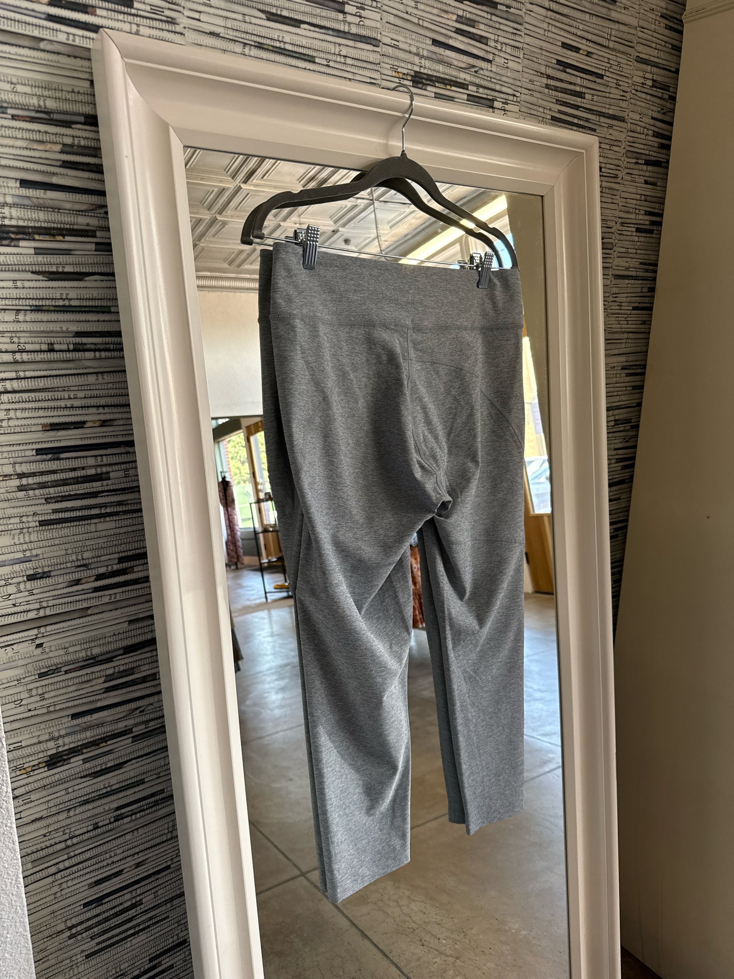 outdoor voices Size XL Gray Legging