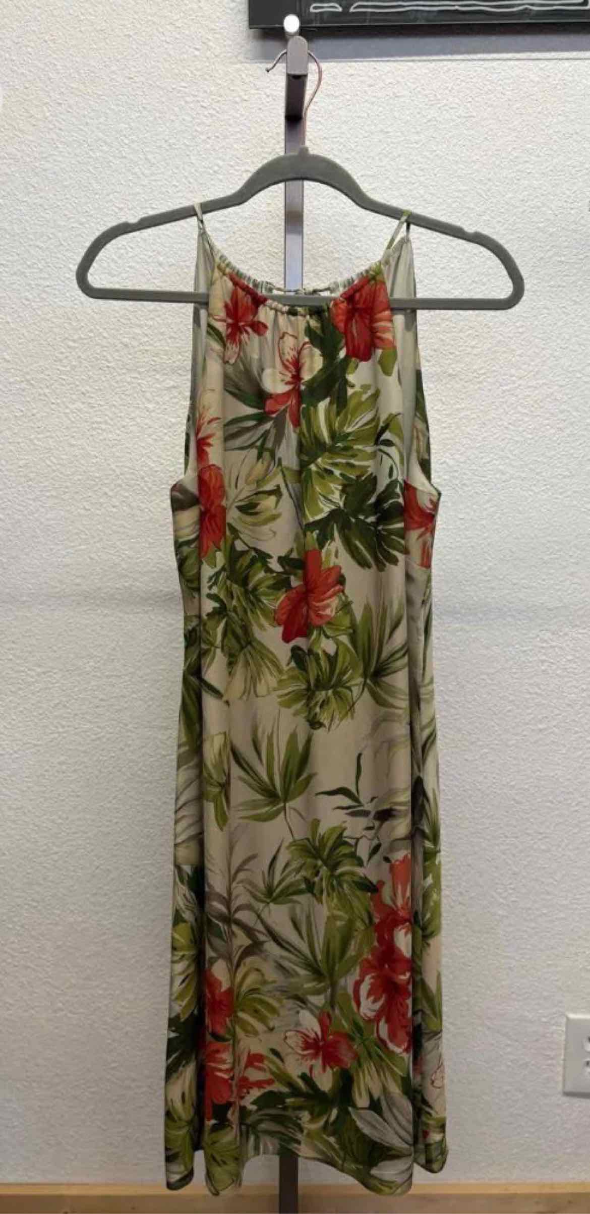 TALBOTS Size 10 light green Flower Dress