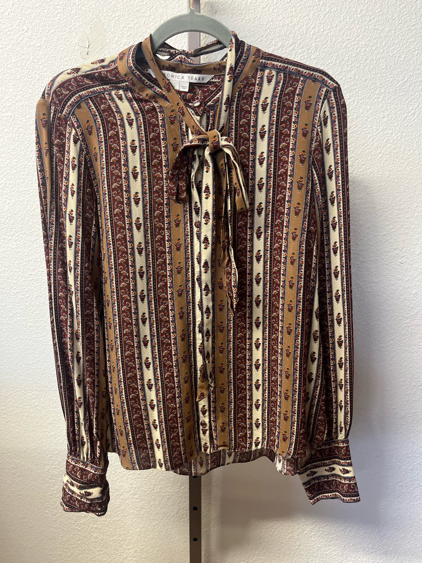 VERONICA BEARD Size 12 Top