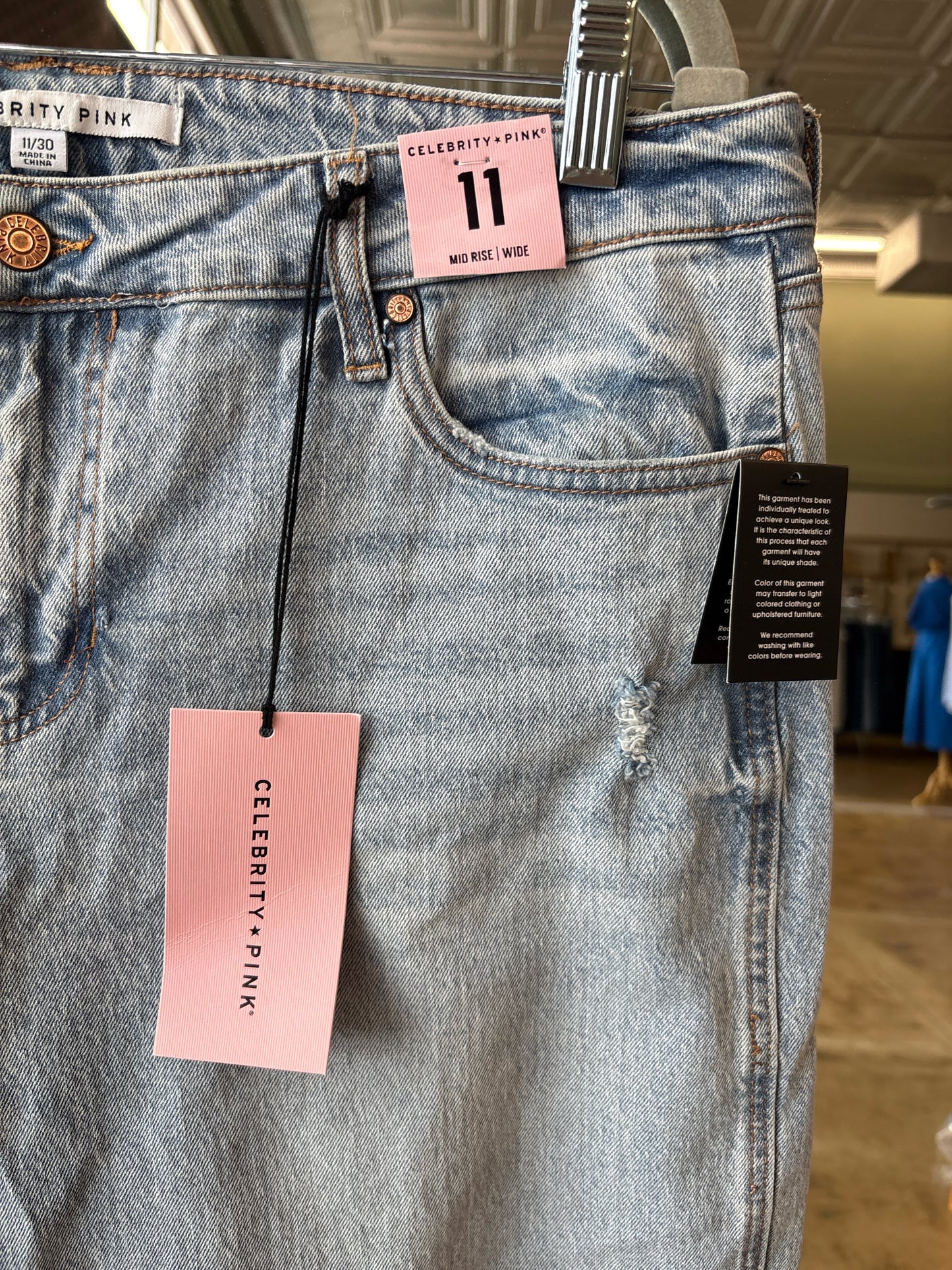 Celebrity pink Size 11 Denim Jeans