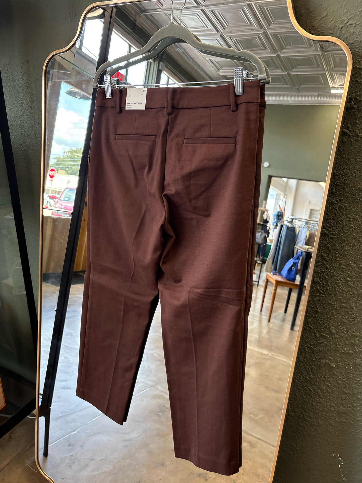 LOFT Size 6P Brown Slacks