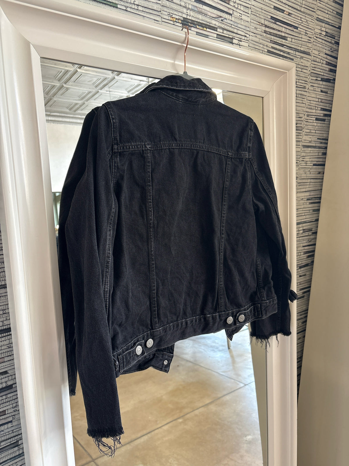 Levi Strauss Size M Black Jean Jacket