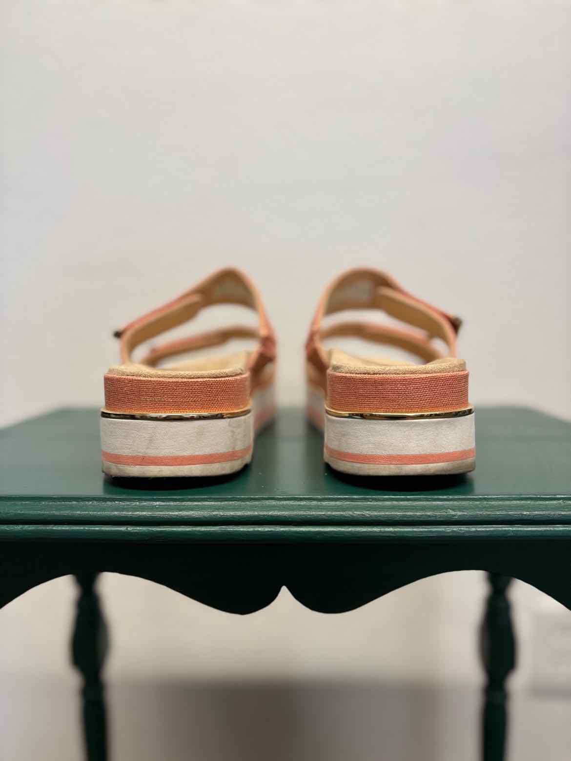 Vionic Shoe Size 10 Coral/Tan Sneakers