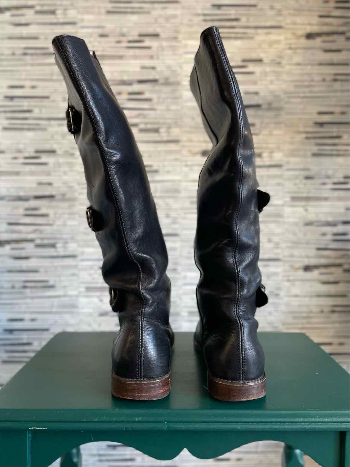 Frye Shoe Size 8.5 Black Buckles Boots