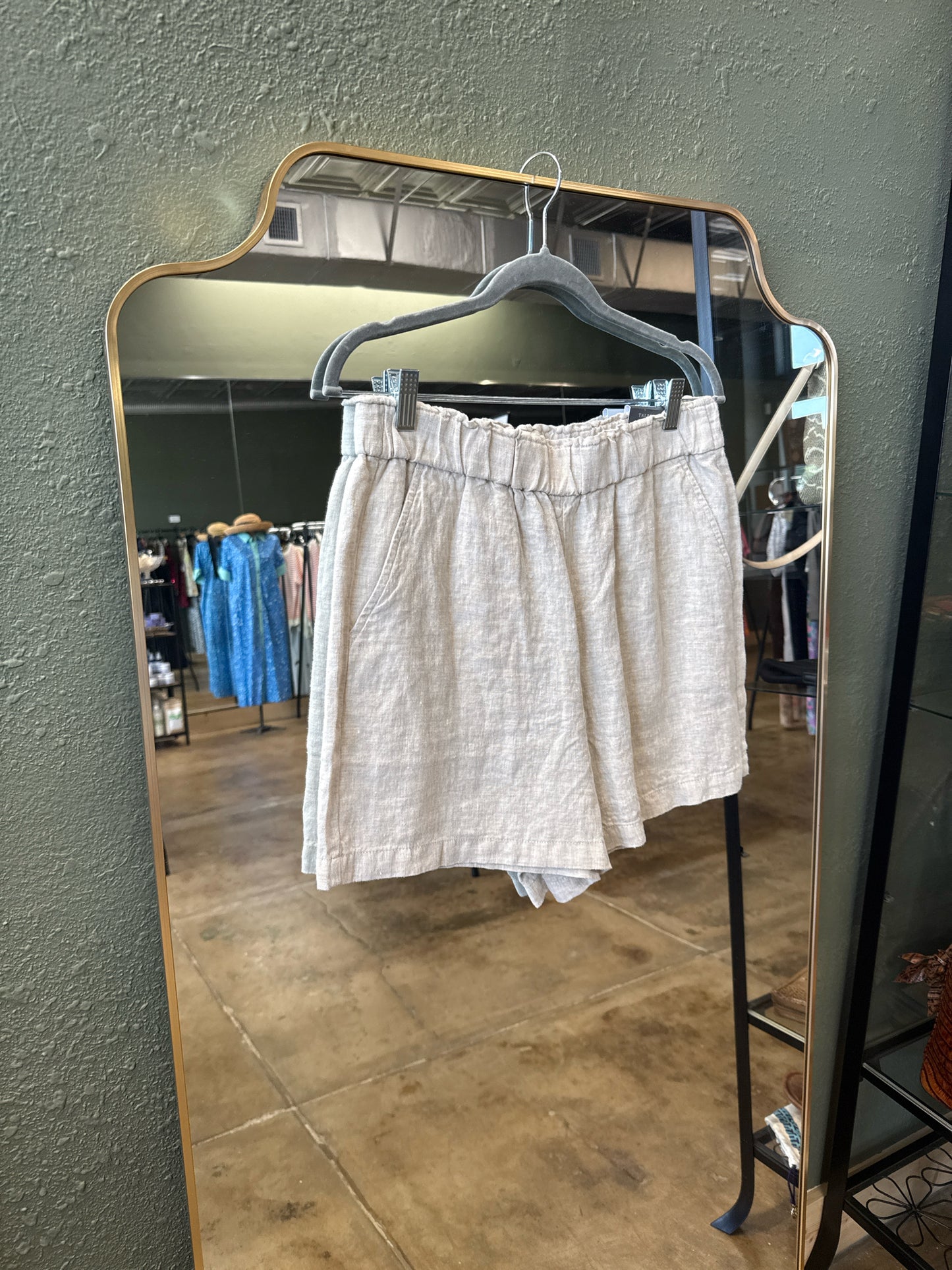 TALBOTS Size M Tan Shorts