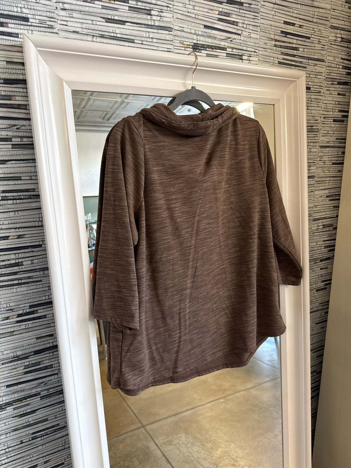 D & Co Size L Brown Sweatshirt/Hoodie