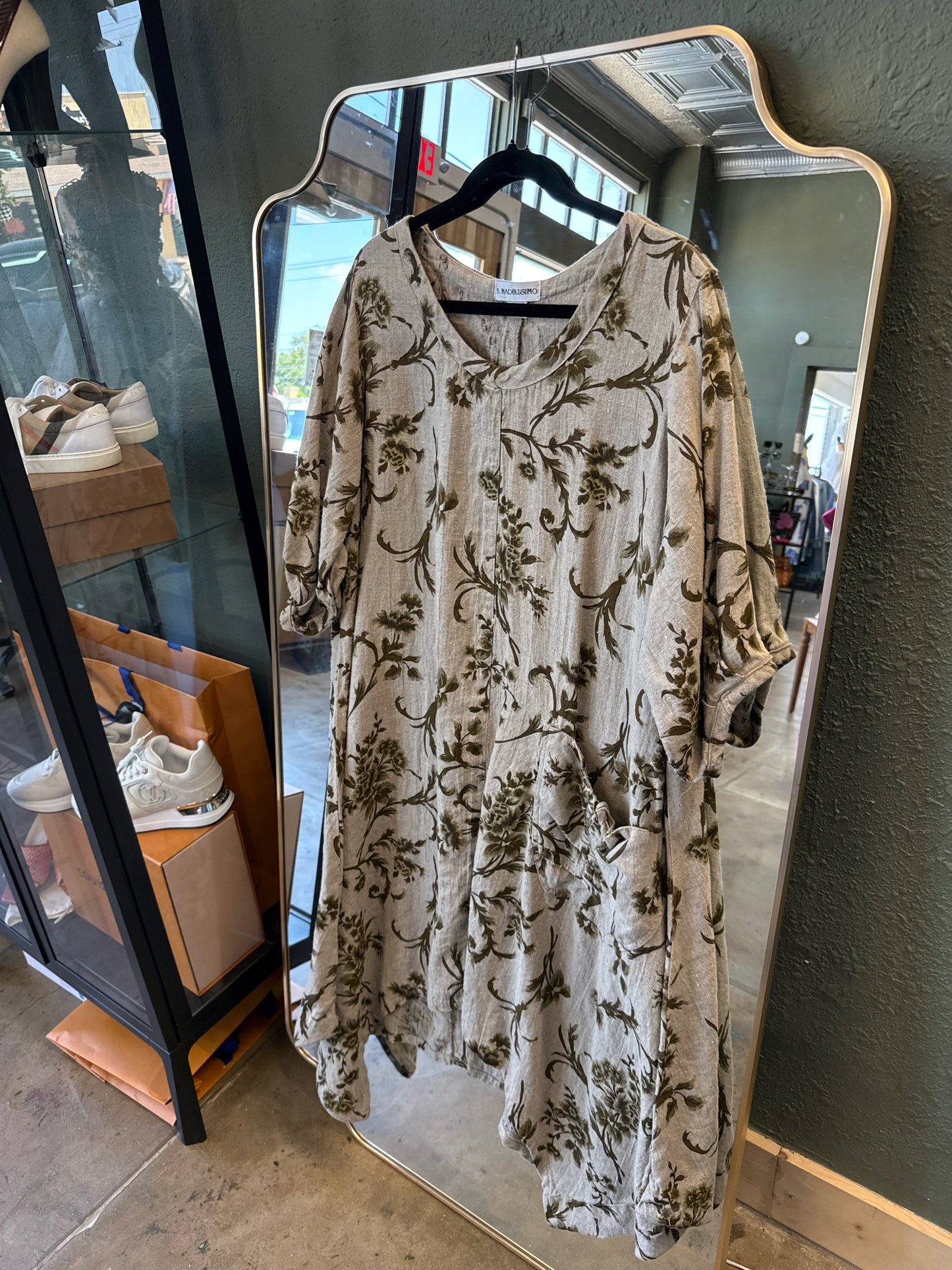 B.Hadikusumo Size OS Brown Dress