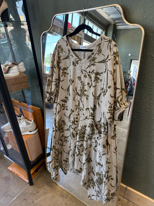 B.Hadikusumo Size OS Brown Dress