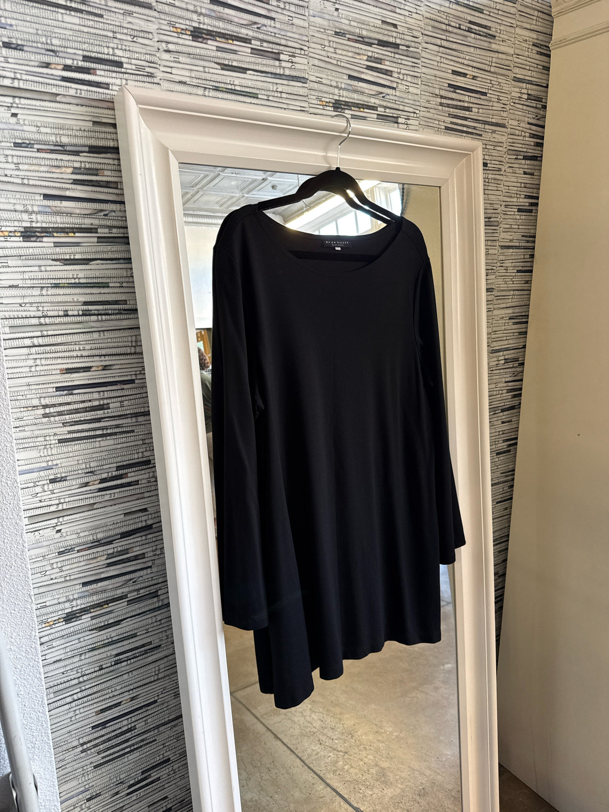 Bryn Walker Size M Black Top