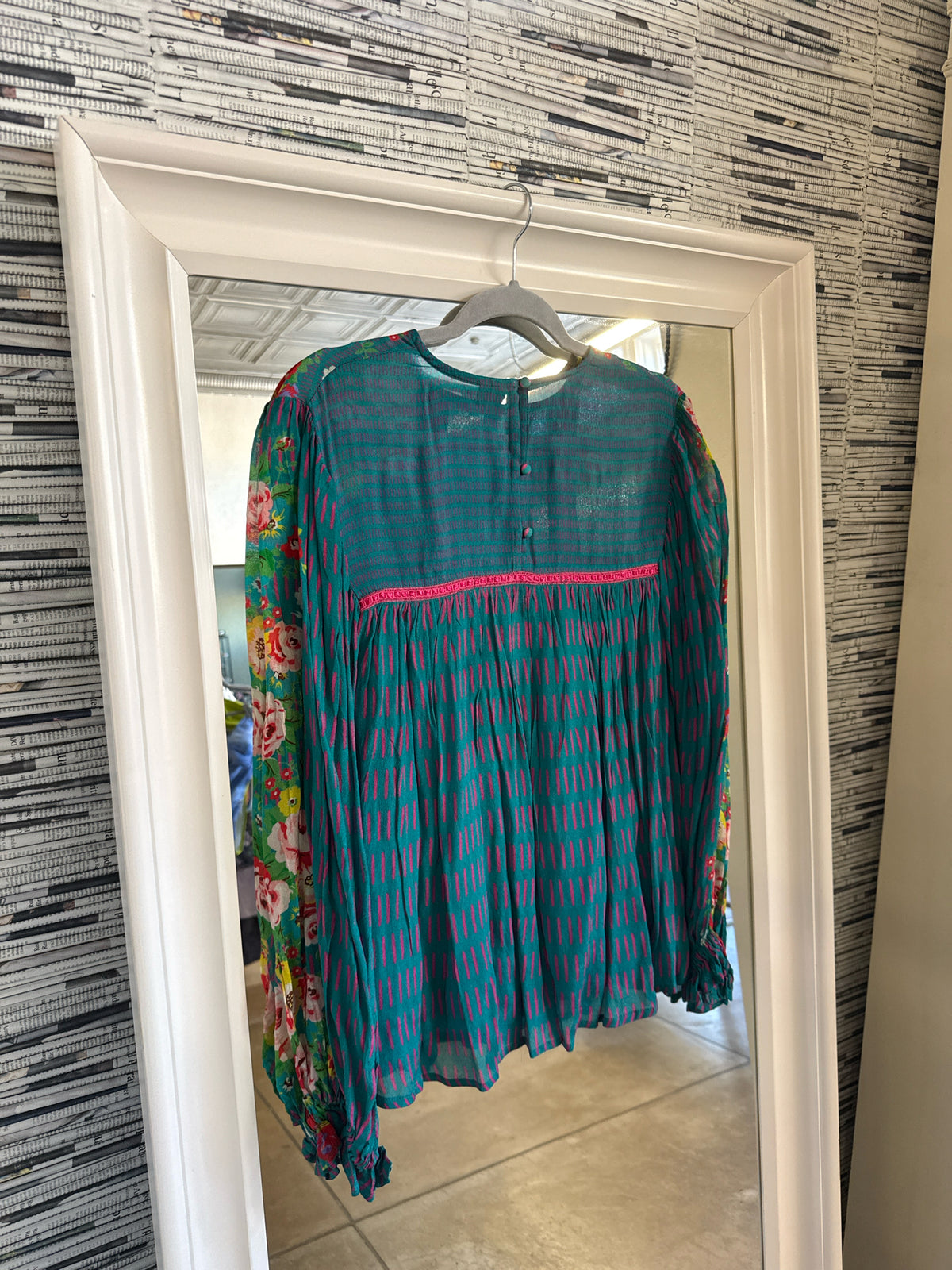 Bl^nk London Size S Teal Top