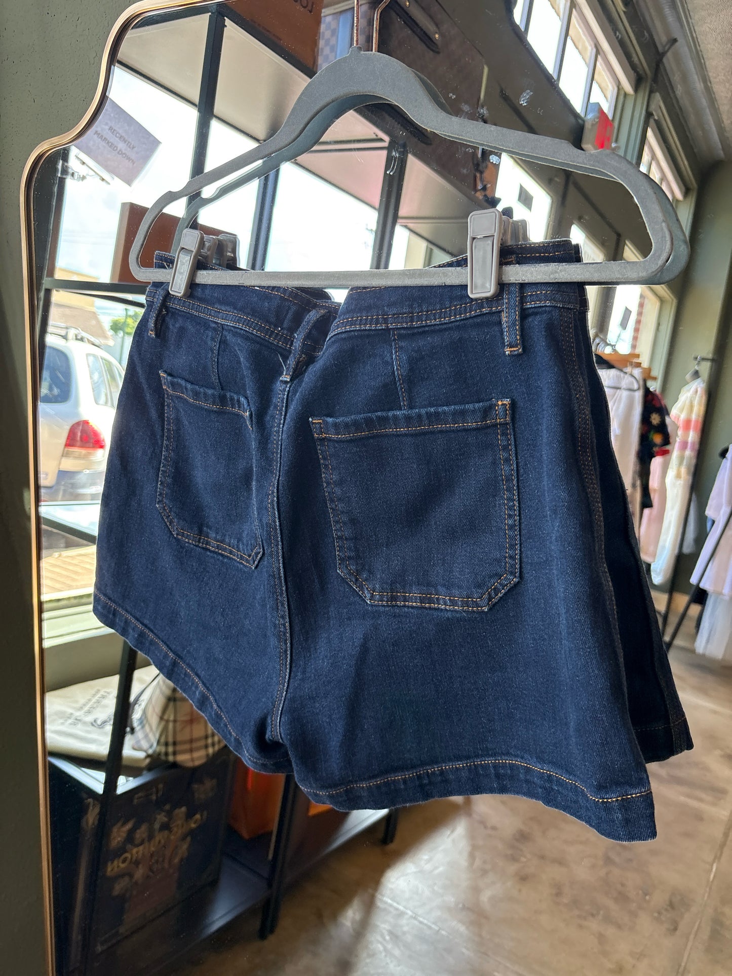 LOFT Size 4 Denim Shorts