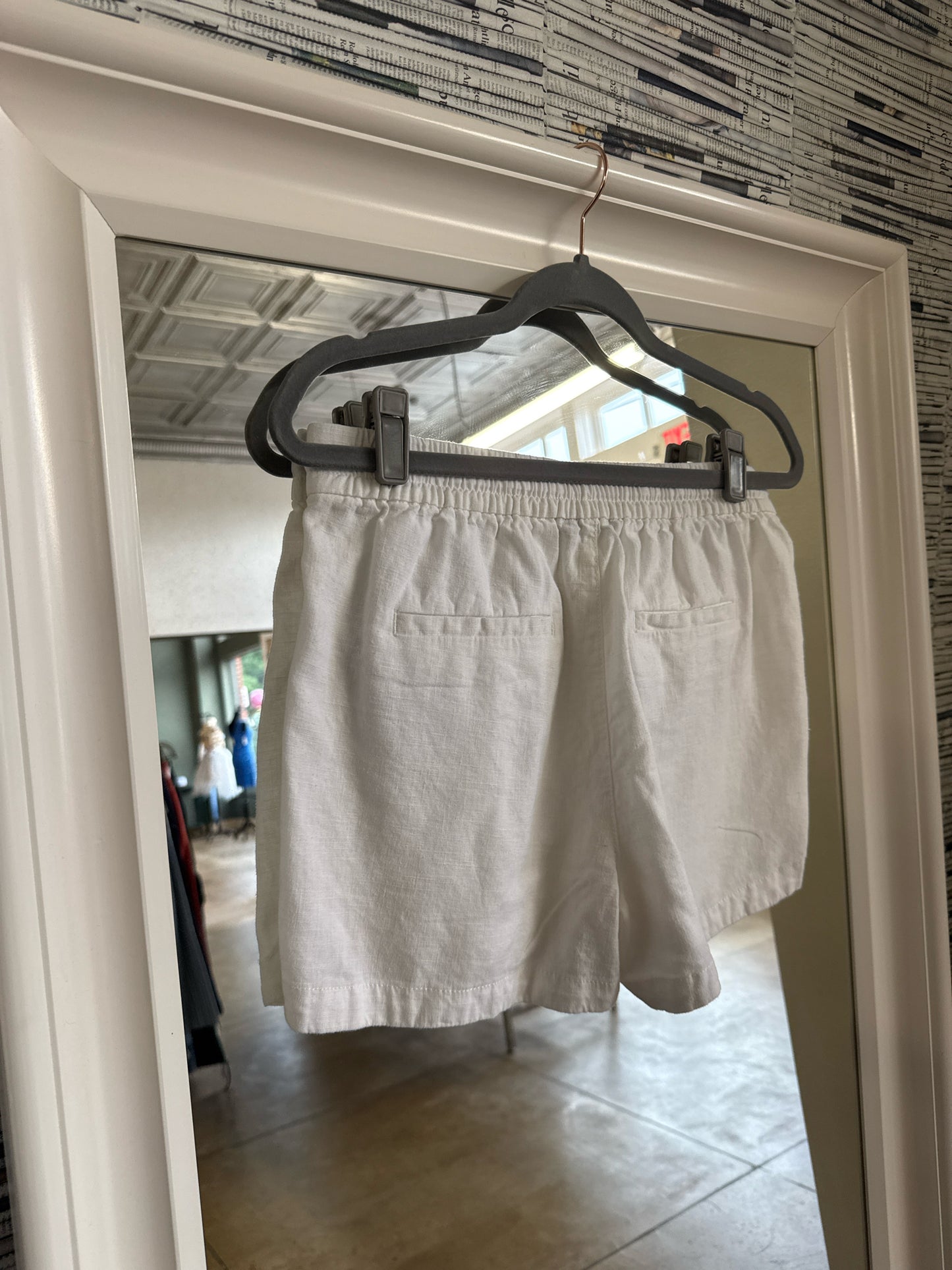 j crew Size XS White Shorts
