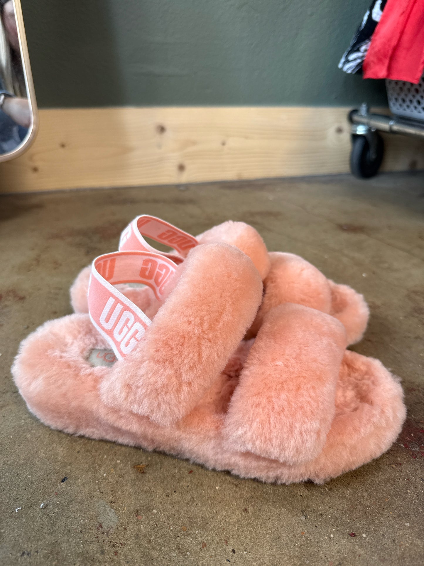 Ugg Shoe Size 6 Pink Misc
