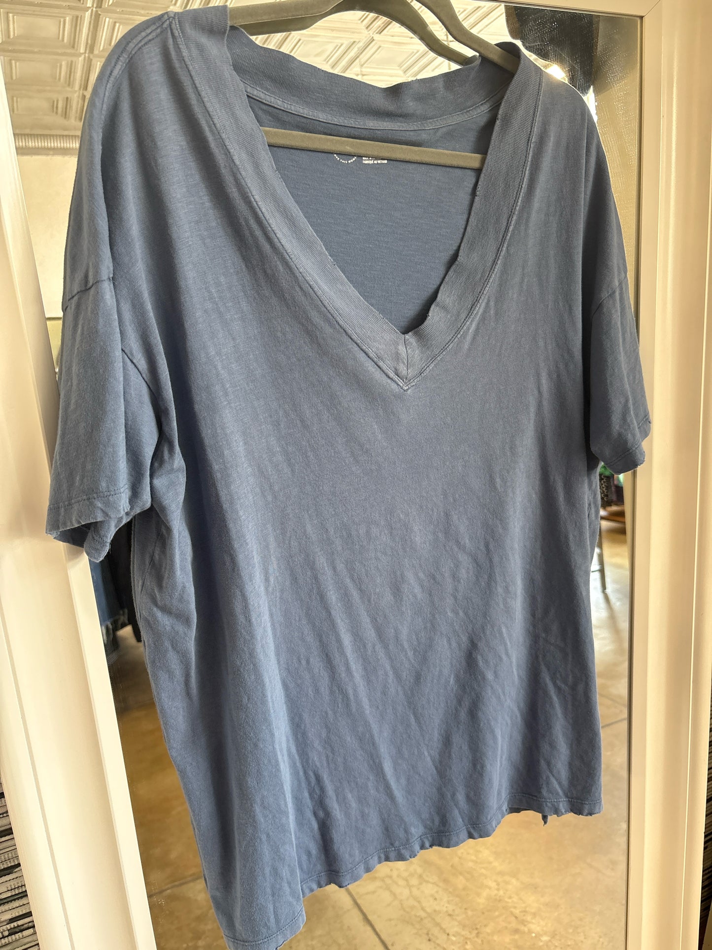 Aerie Size L Blue Top