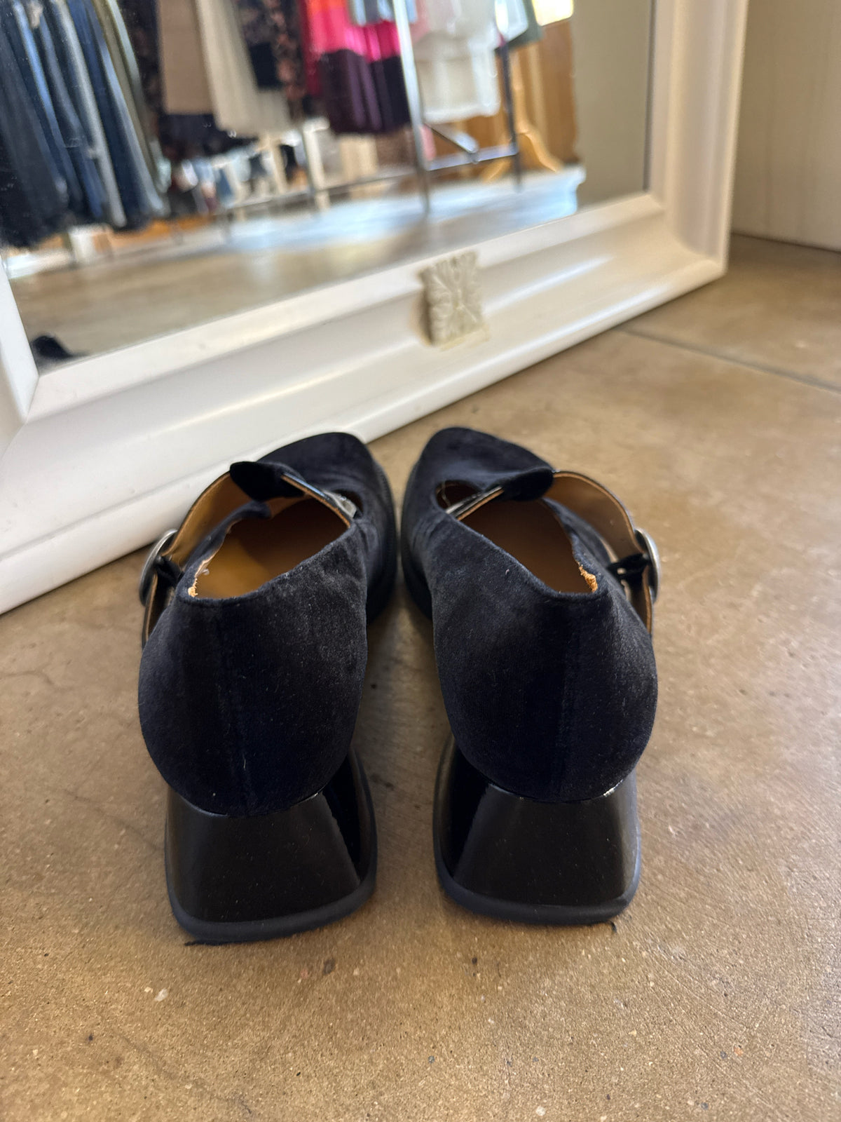 John Fluevog Shoe Size 8.5 Black Clogs