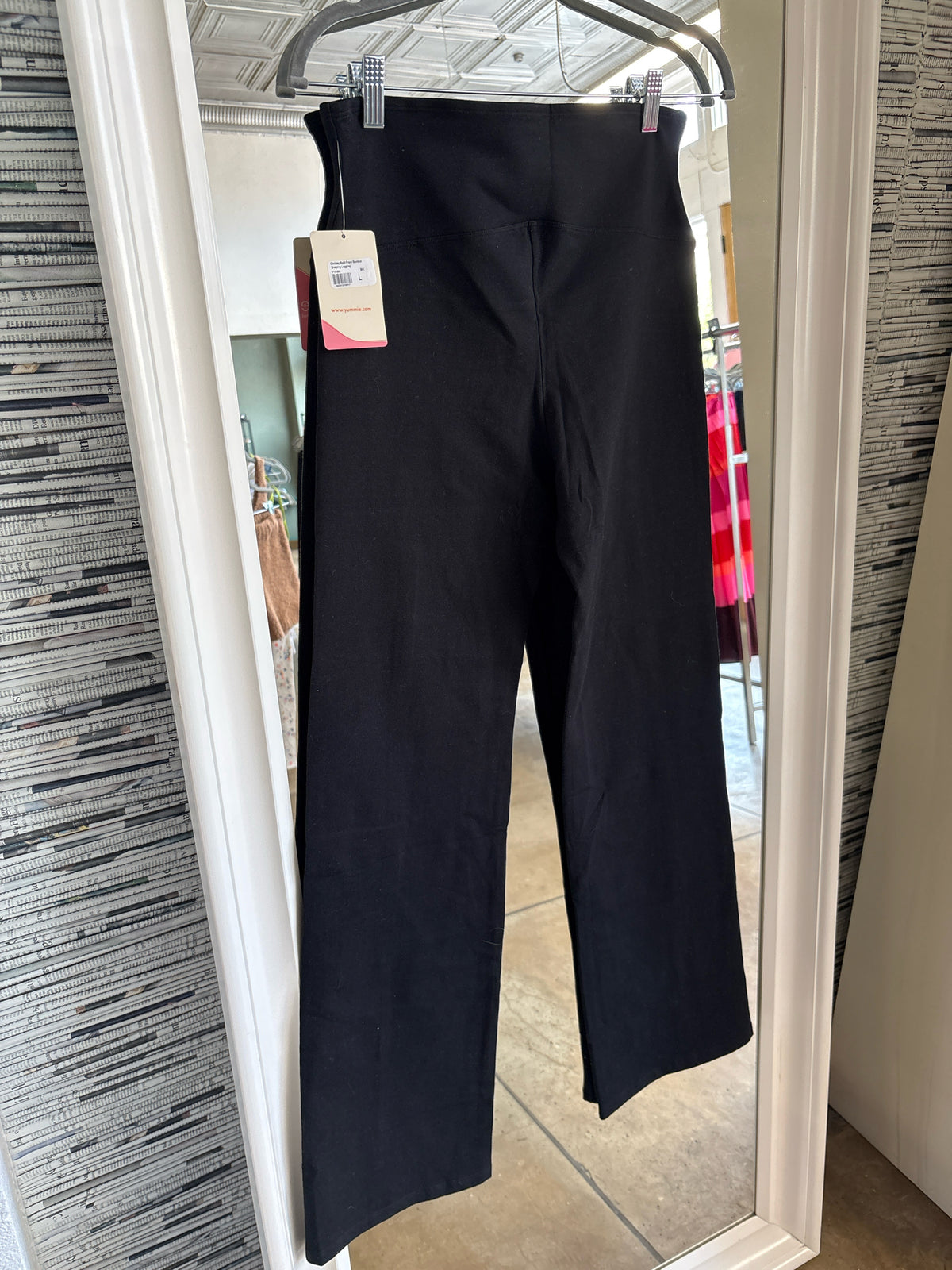 Yummie Size L Black Pants