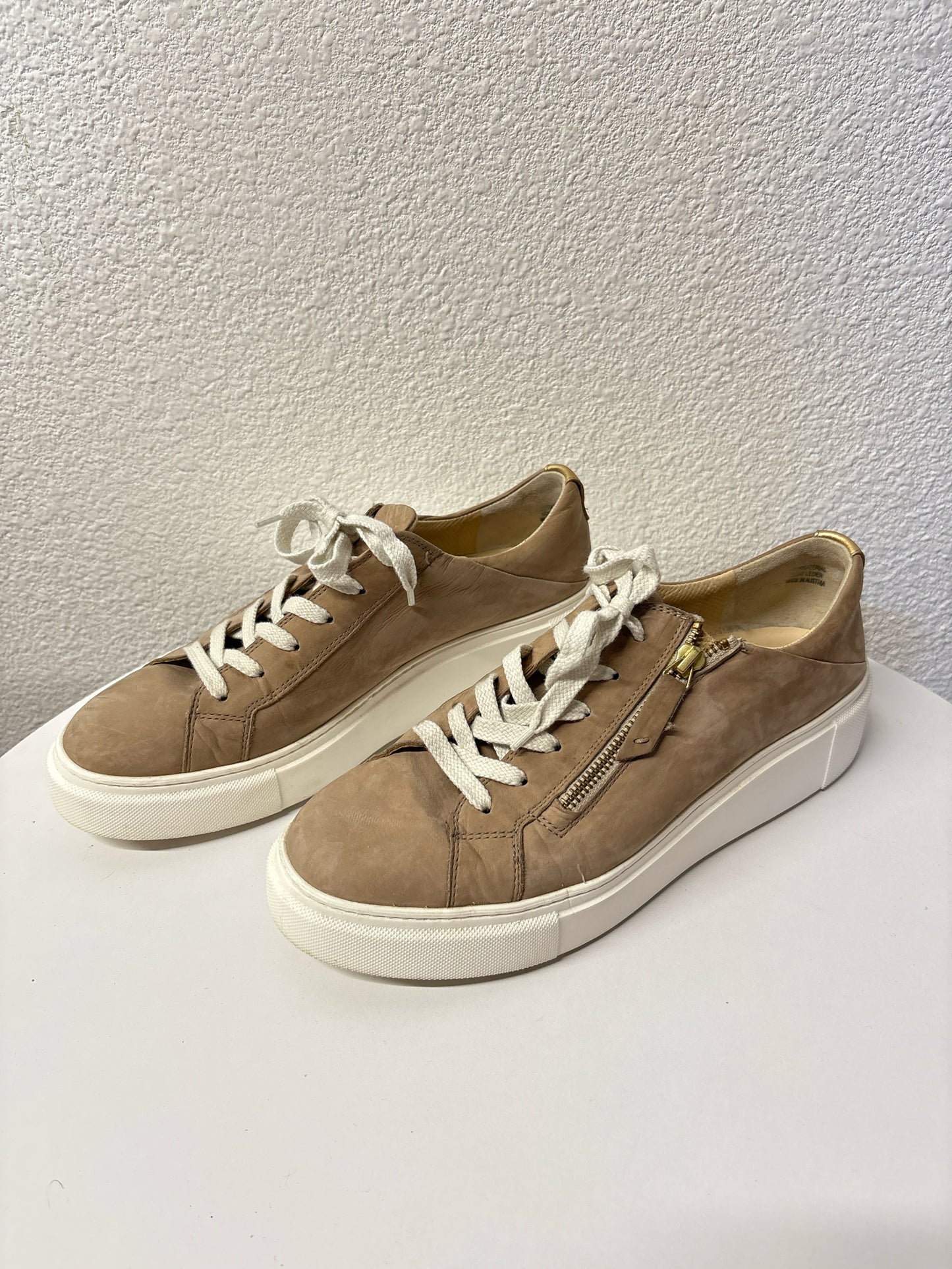 Paul Green Shoe Size 7.5 Sneakers
