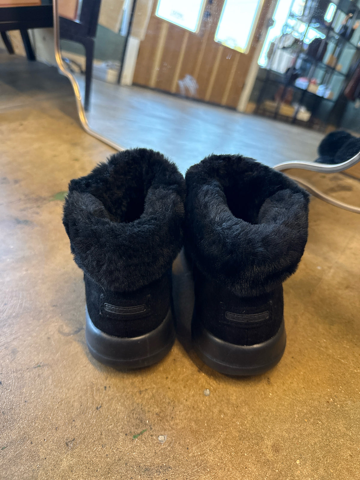 Skechers Shoe Size 8.5 Black Boots