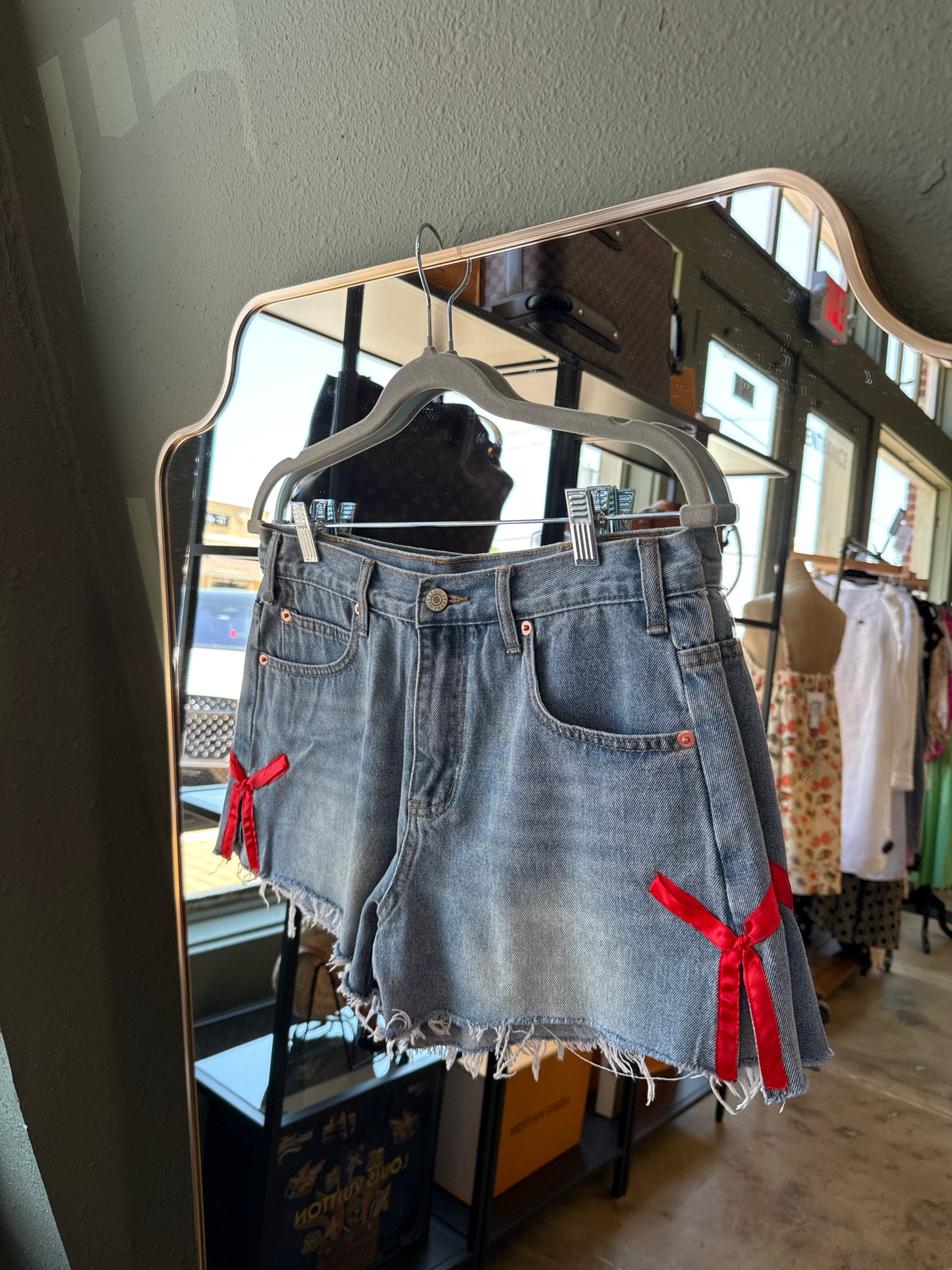 ee:some Size M Denim Shorts