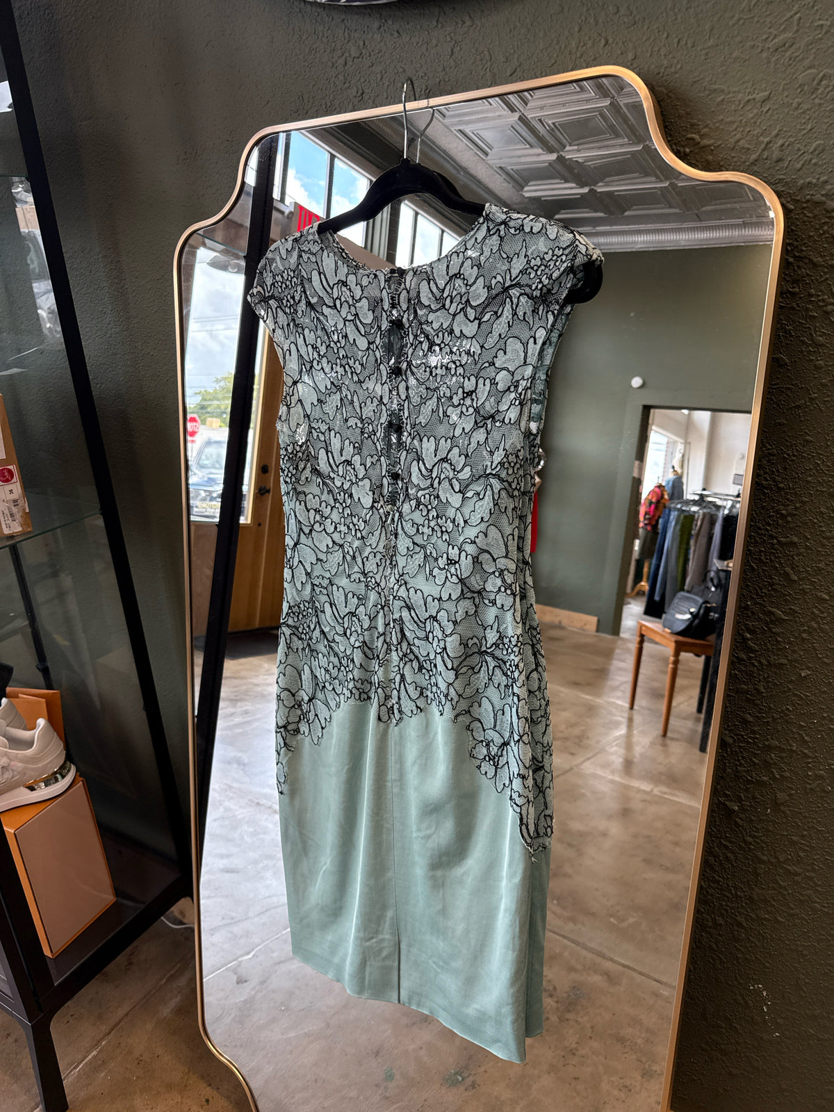 Lela Rose Size 4 Mint/Black Lace Dress