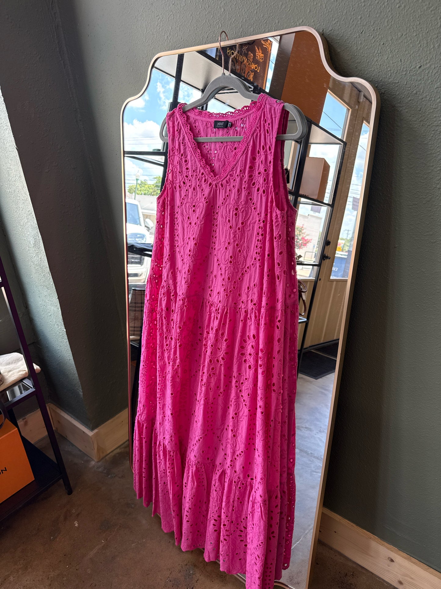 Yest Size 6 Pink Dress