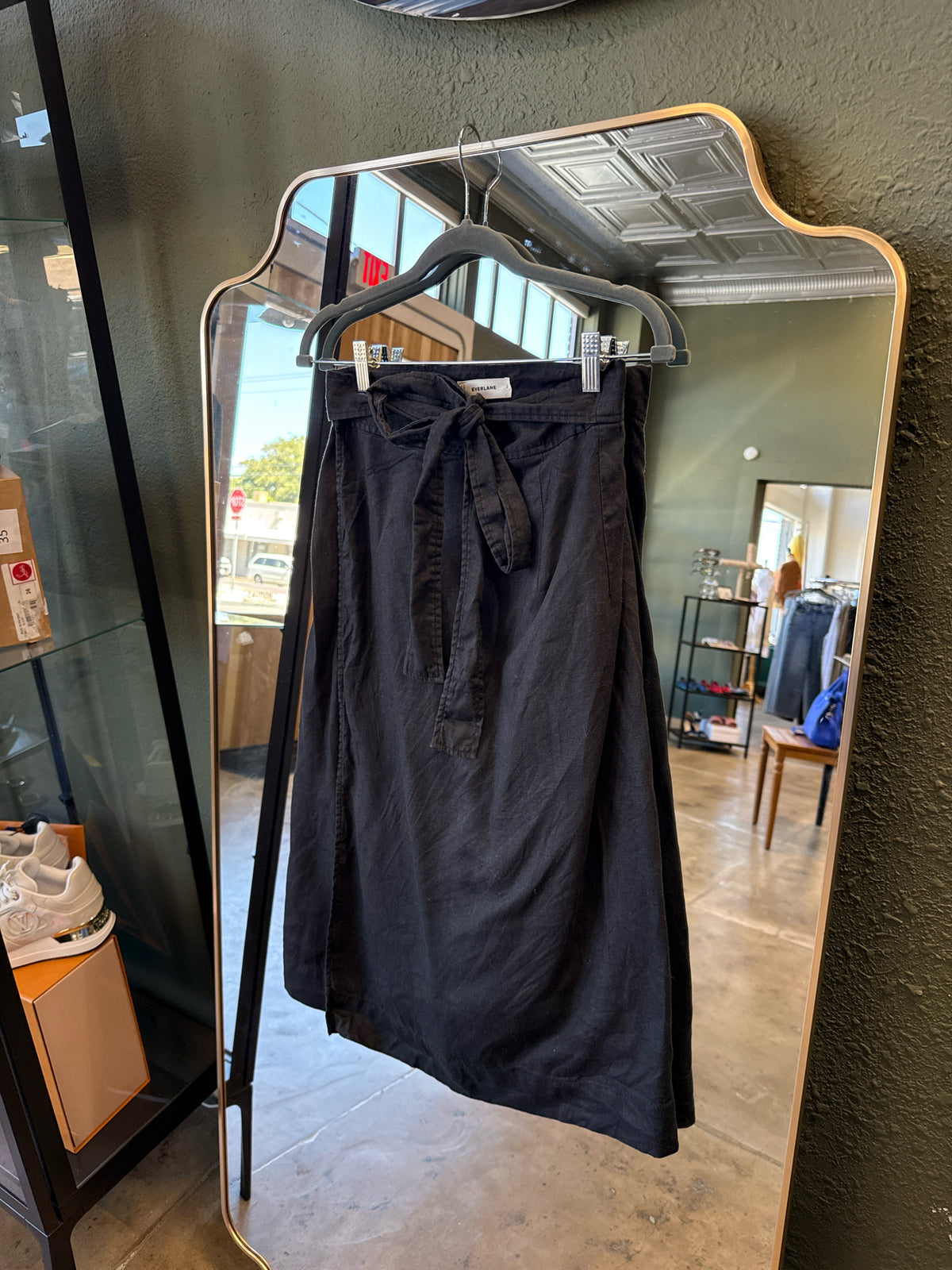 Everlane Size 2 Black Skirt