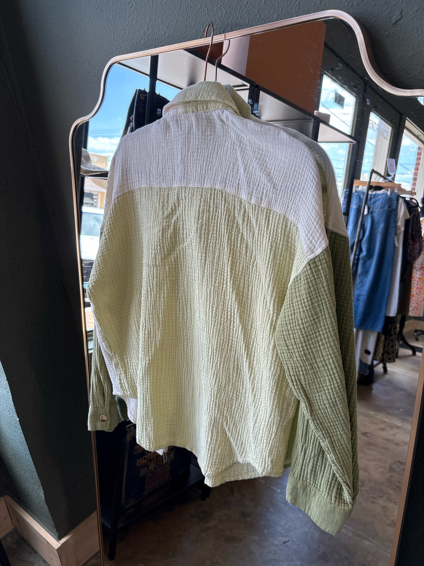Size M Green/multi Top