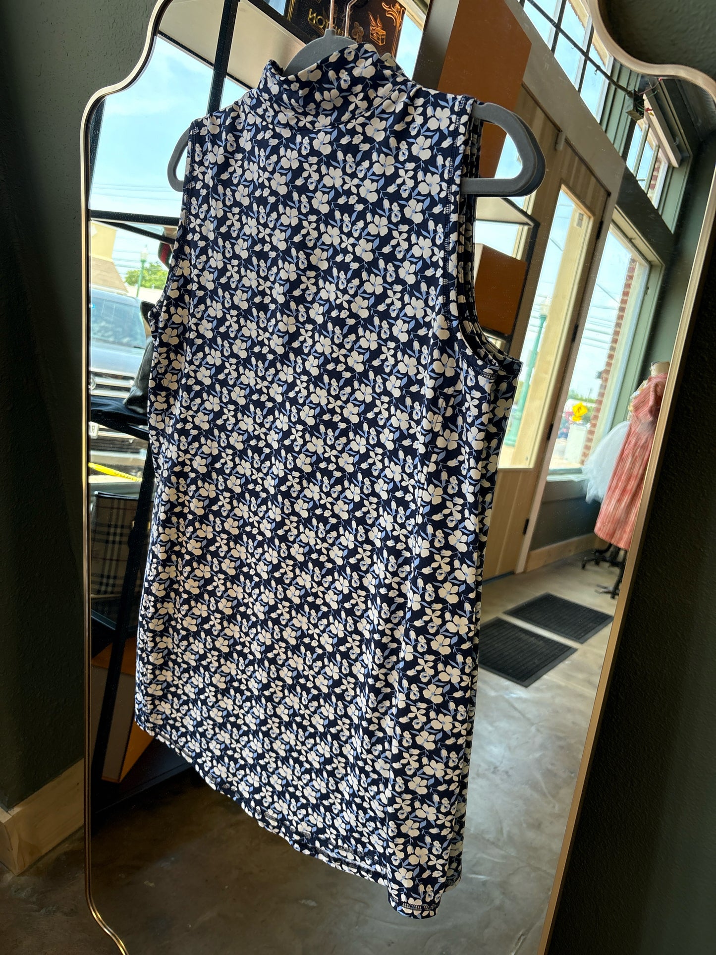 Tommy Bahama Size M blue and white Dress