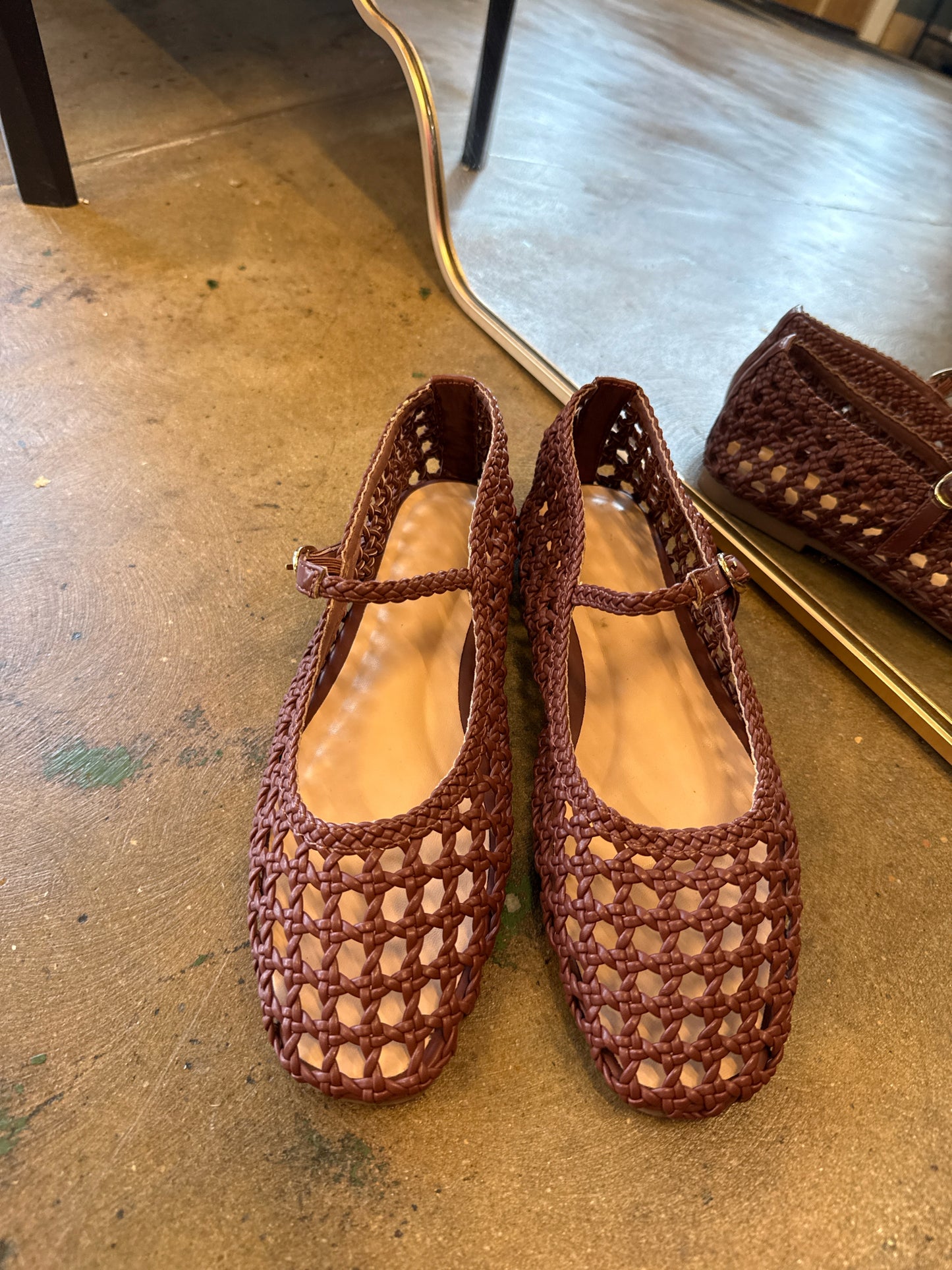 Shoe Size 7.5 Brown Woven Flats