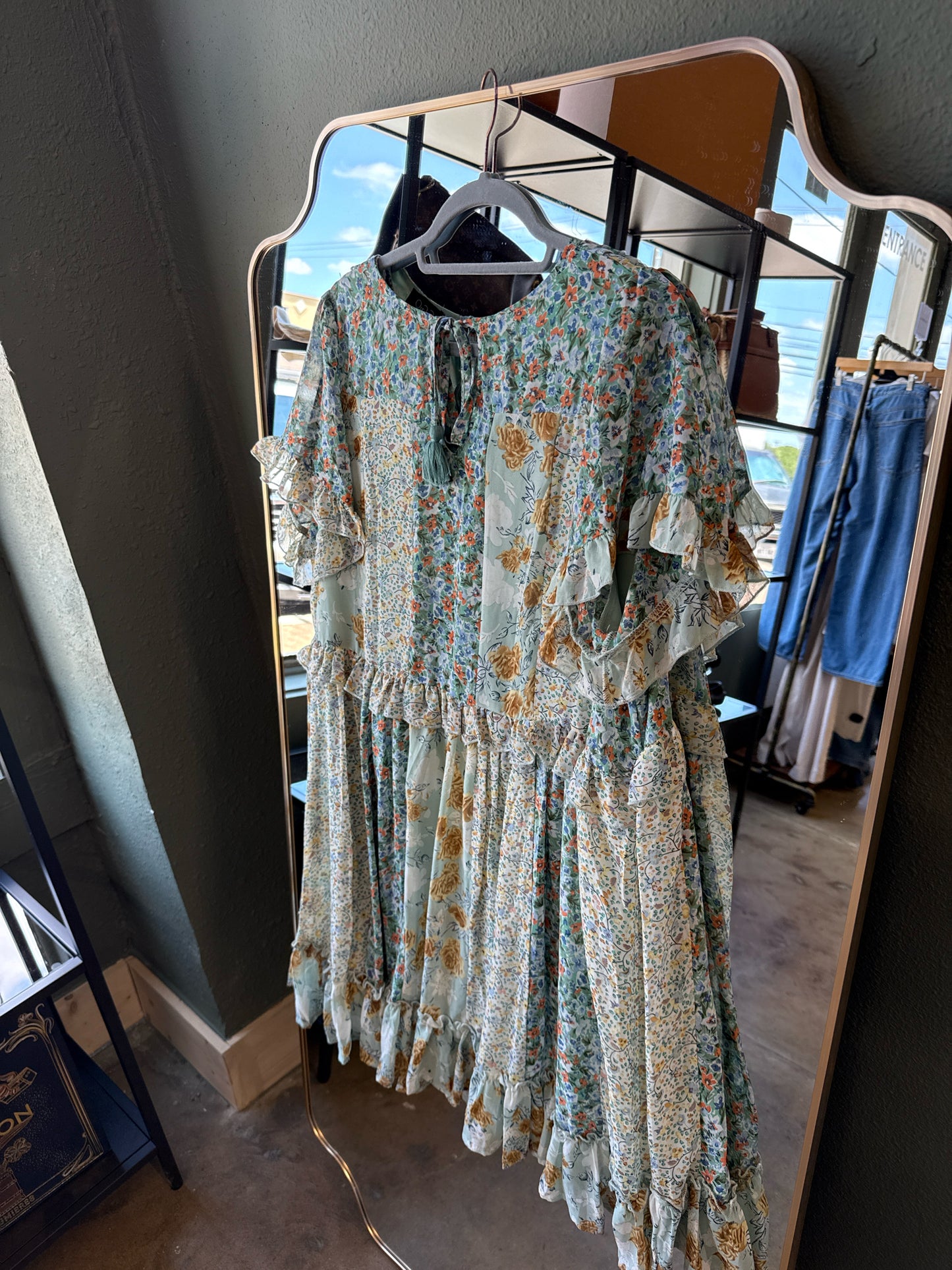 GIGIO Size L multi Floral Dress