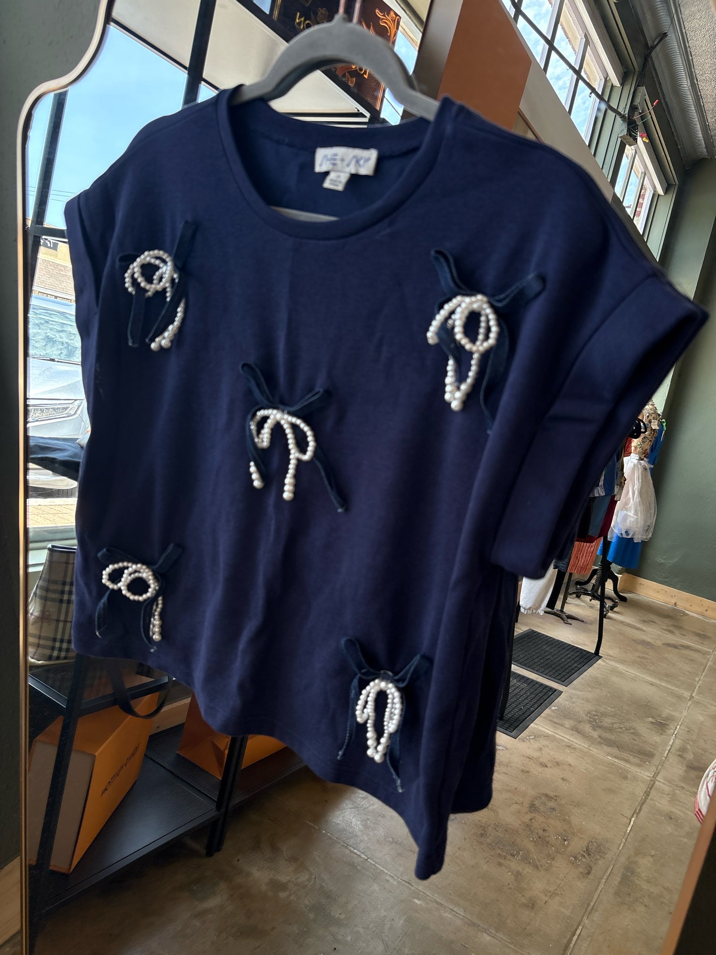 She + Sky Size S Navy Top