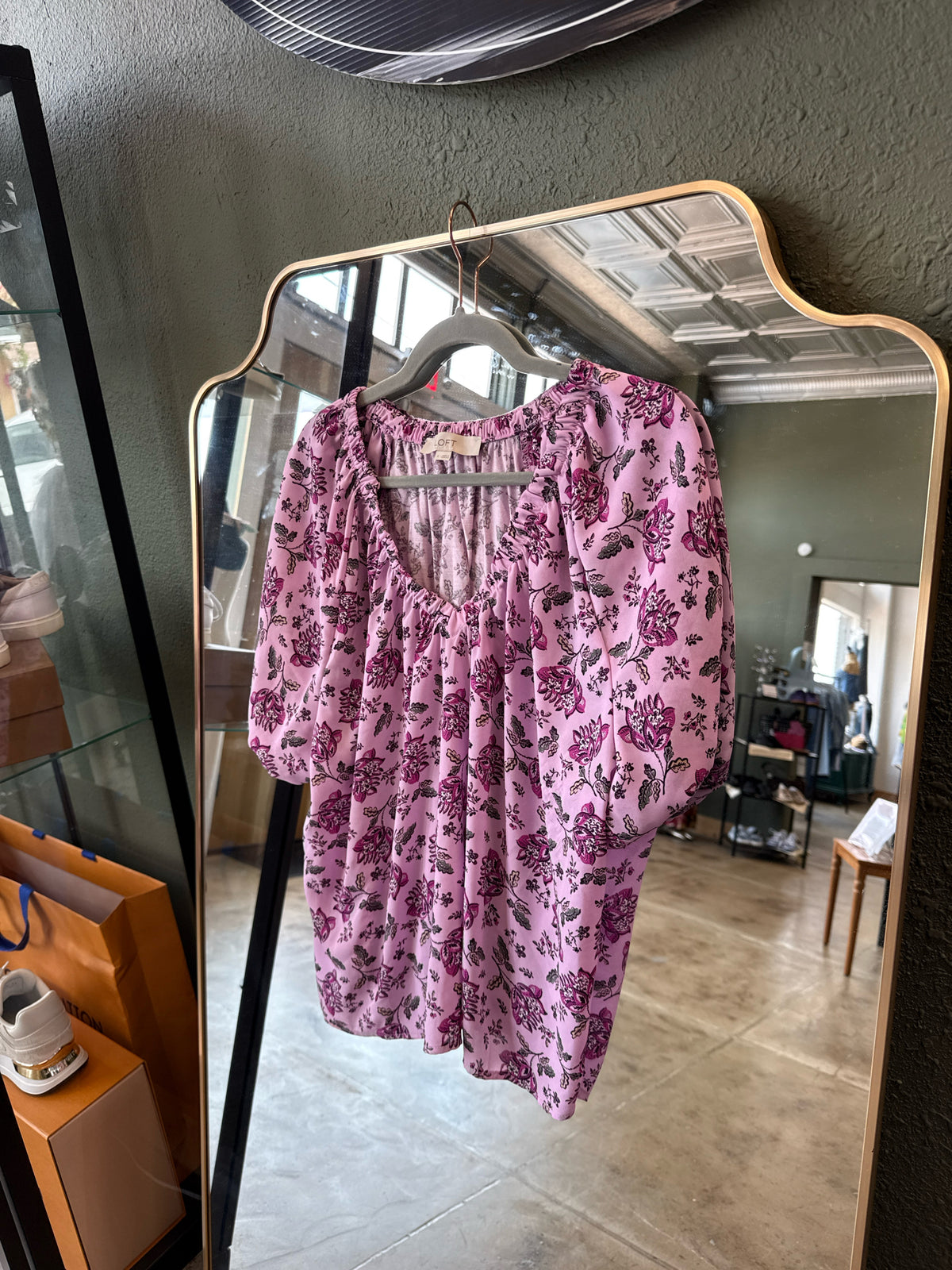 LOFT Size L Purple Top