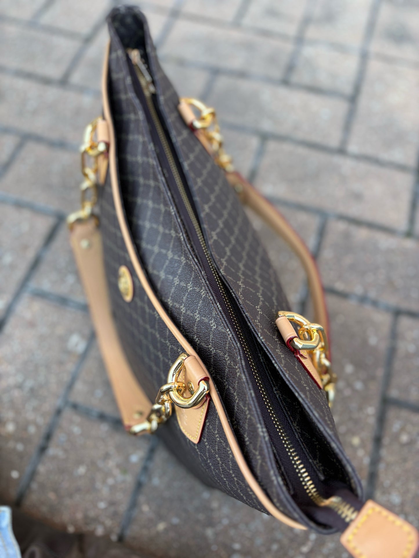 RIONI Tan/Brown Purse