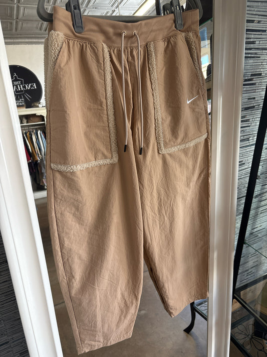 NIKE L Tan/Cream sherpa Pants
