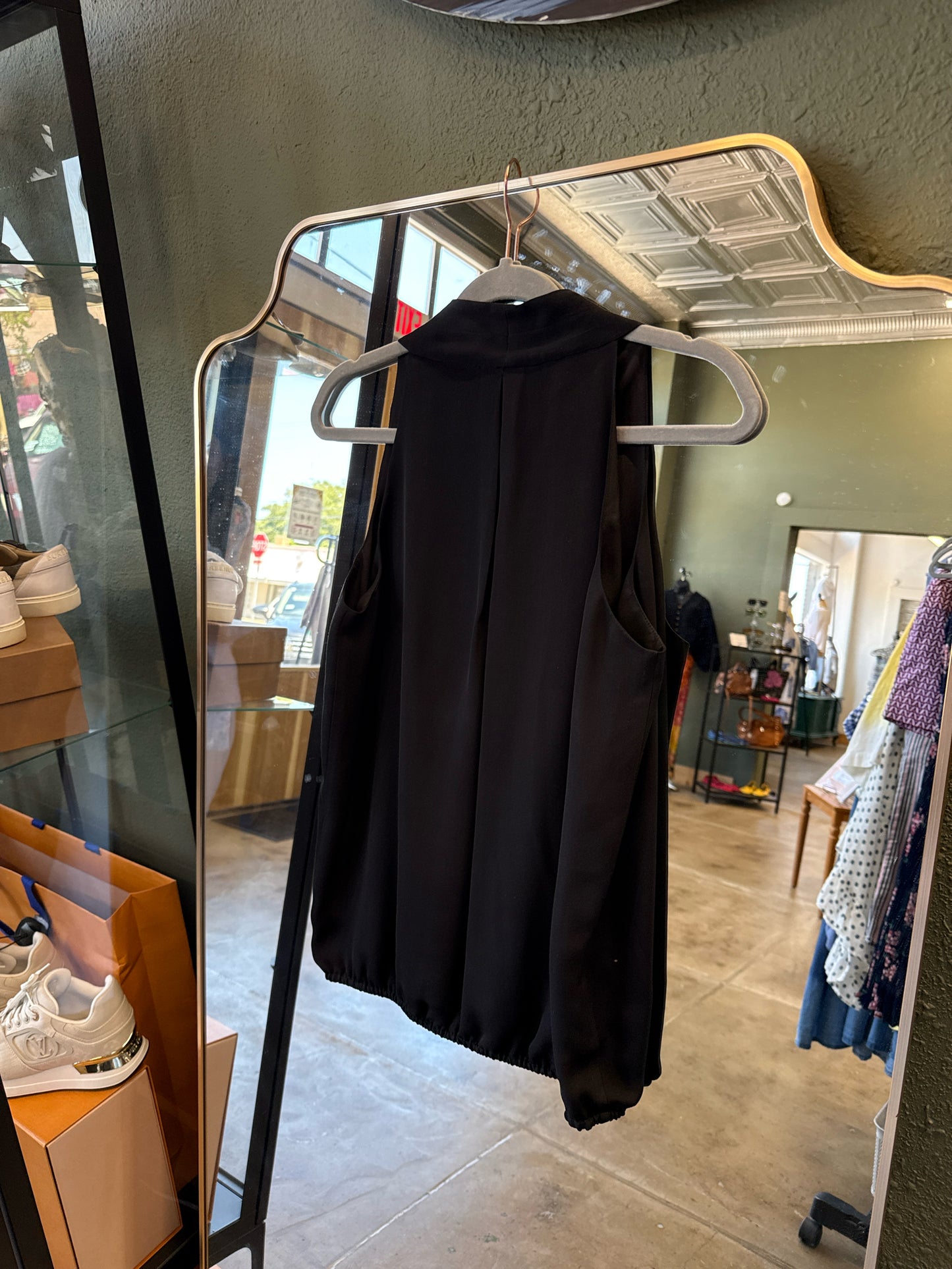 JOIE Size XS Black Top