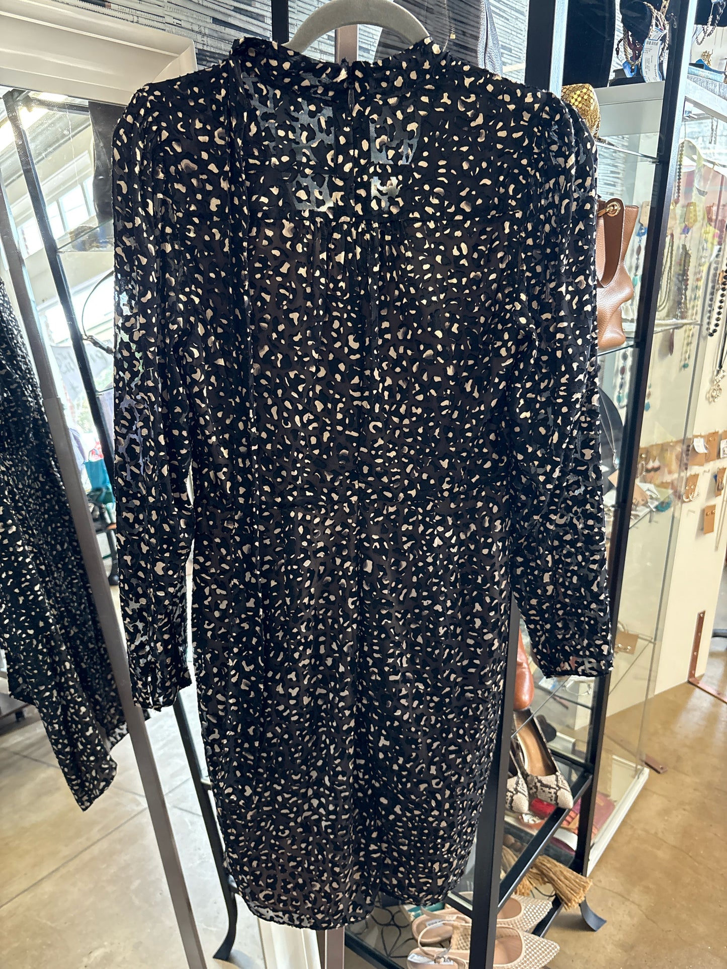 BCBG Max Azaria Size 6 Black/Cream spotted print Dress