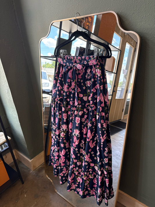 BEYOND Size M Navy/Pink Skirt