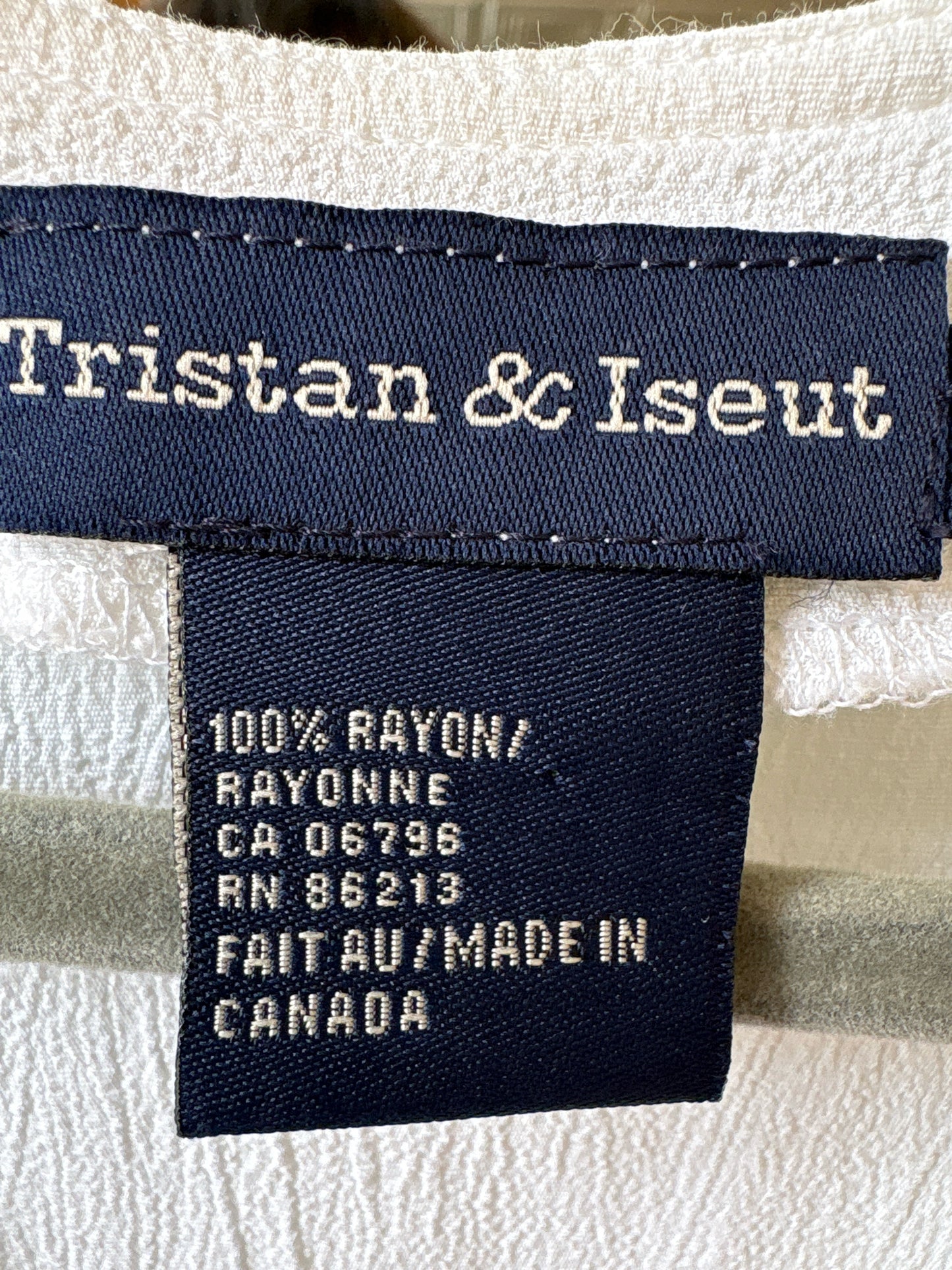 Tristan & Iseut Size S off white Two Piece Set