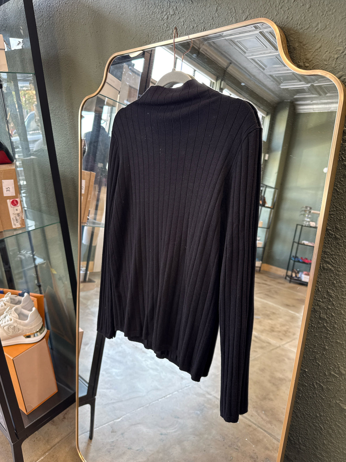 CALVIN KLEIN Size M Black Sweater