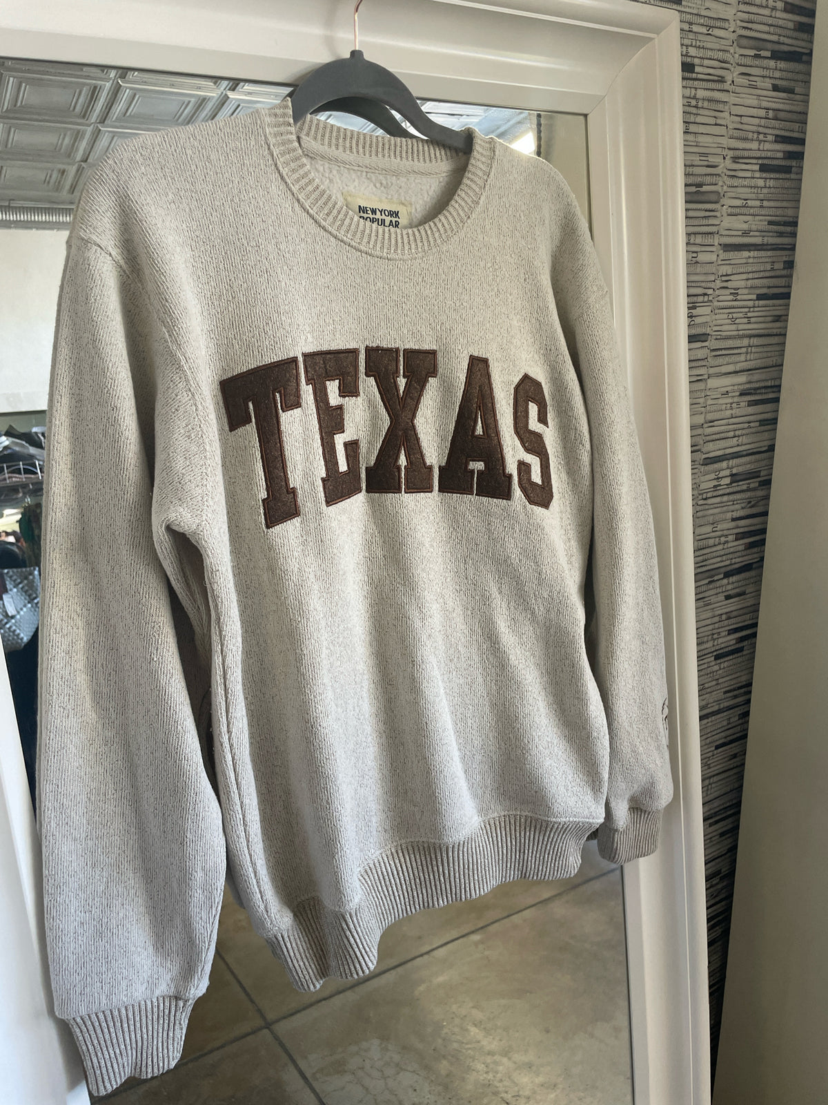 New York Popular Size M Beige Sweatshirt/Hoodie