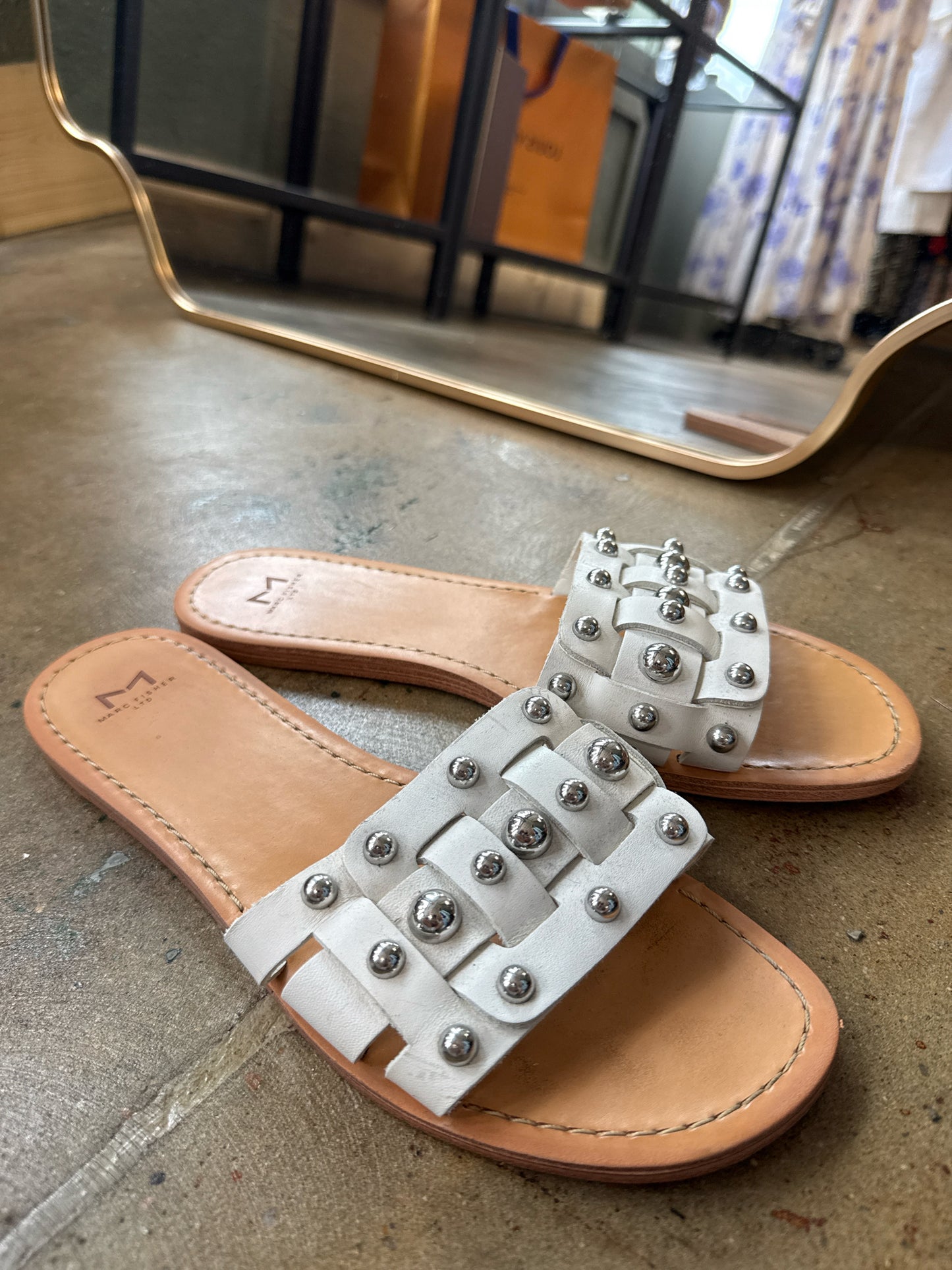 Marc Fisher Shoe Size 9.5 White/Silver Sandals
