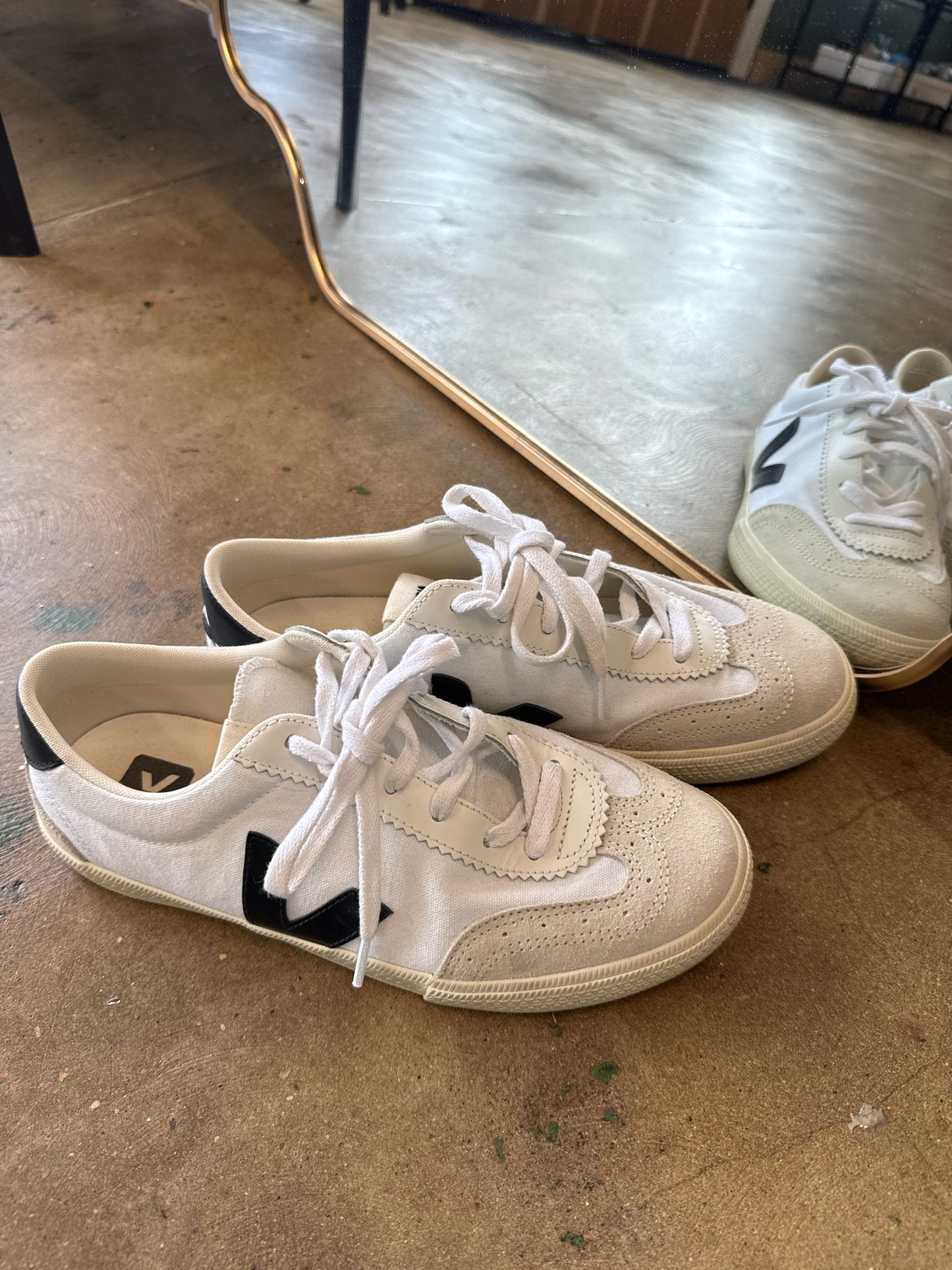 VEJA Shoe Size 10 White + Black Sneakers